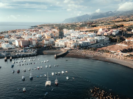 Photo by Atlantic Ambience default