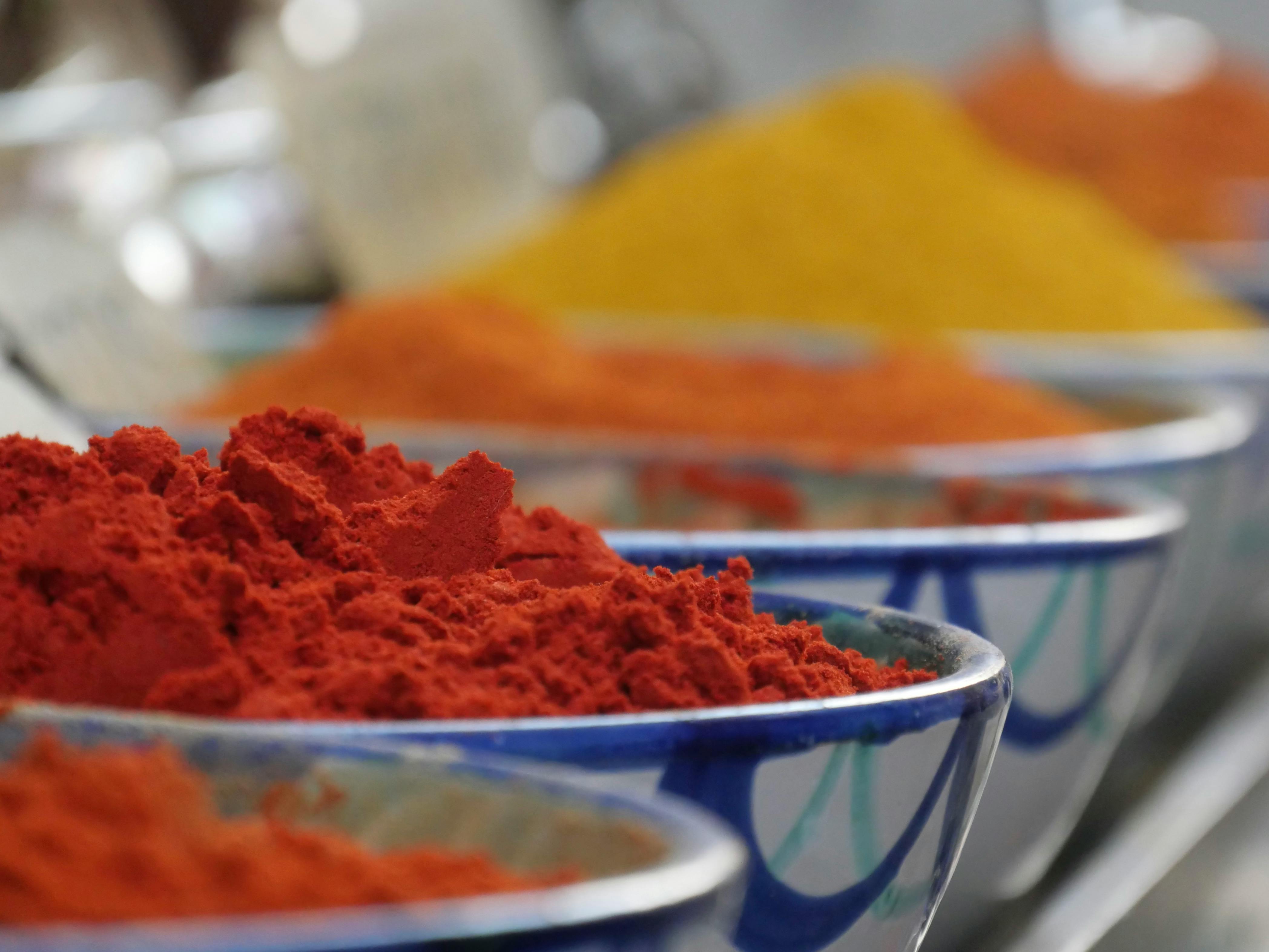 紐約匯市美元震盪 聚焦政治與貿易緊張影響