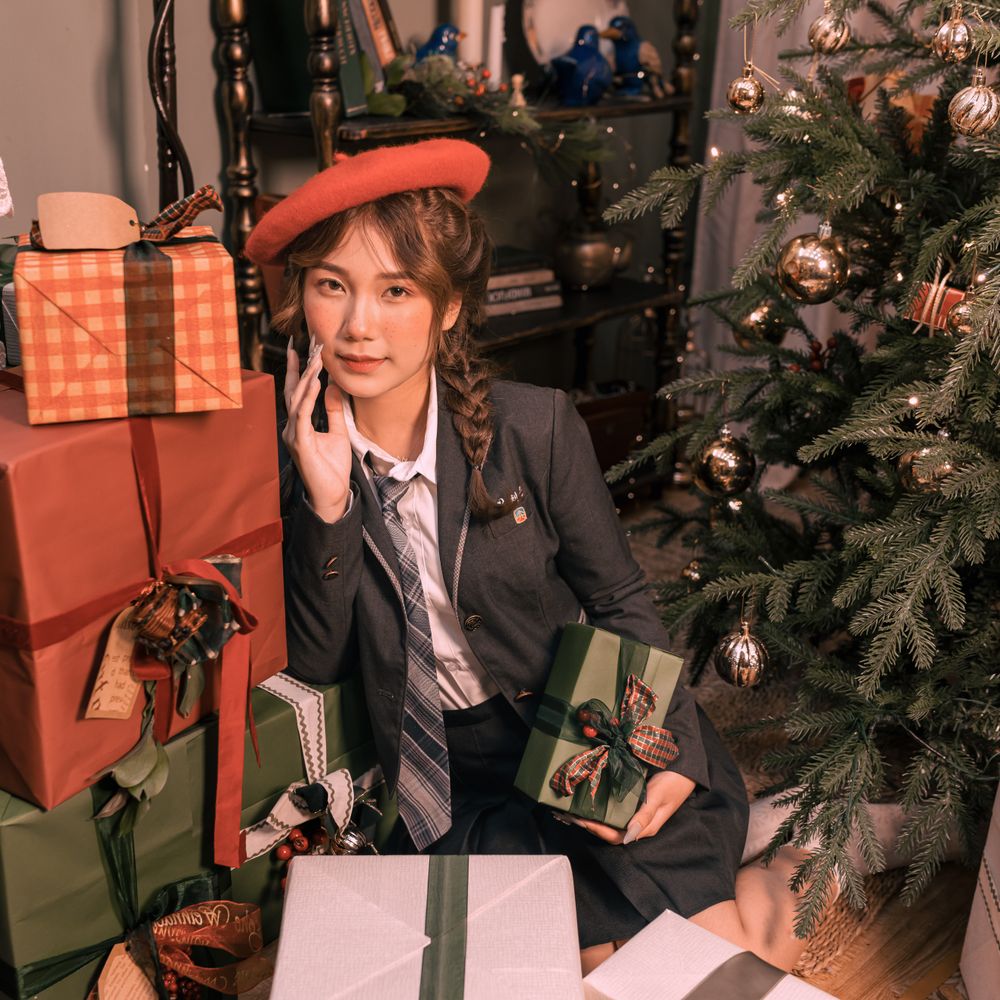 Bladon — professional packers wrapping and boxing belongings