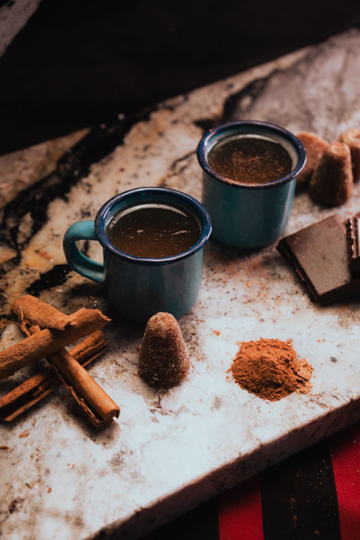 Chocolate caliente oaxaqueño con canela y piloncillo (foto de referencia)
