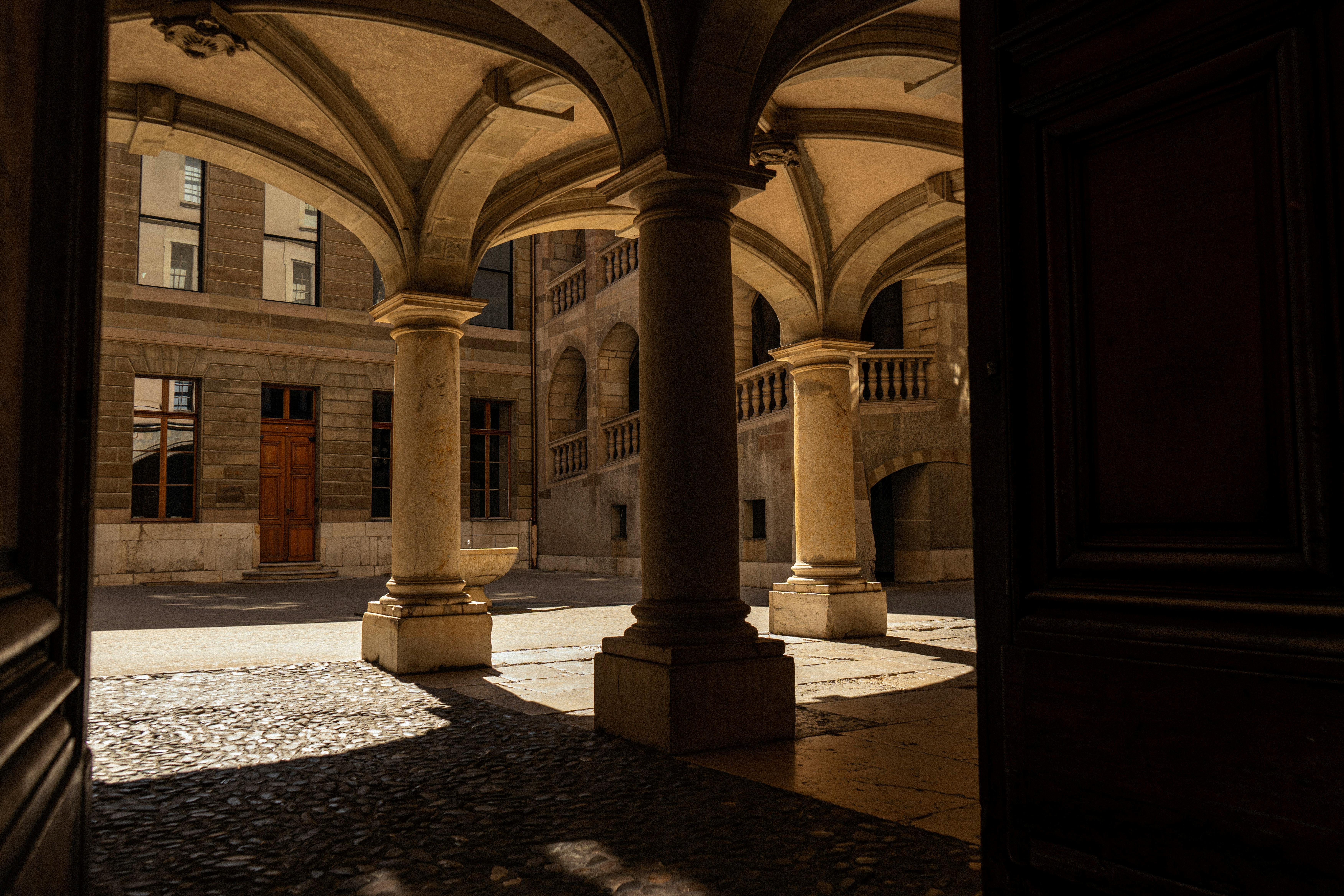 Sea-Level Rise and the Role of Geneva — Photo by WASSIM AHMED on Pexels