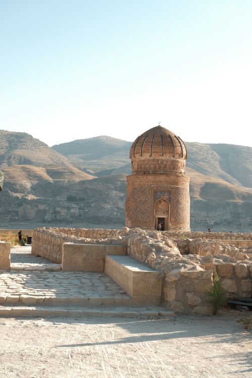Free Explore the ancient architectural beauty of Hasankeyf's iconic dome in Batman, Türkiye. Stock Photo