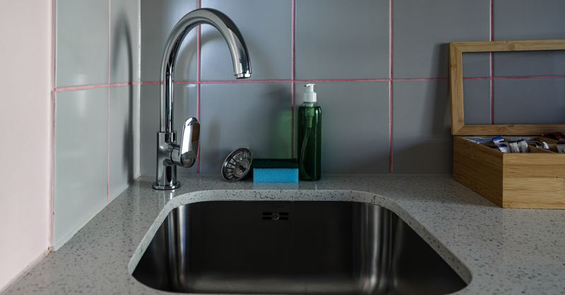Guide travaux plomberie domicile : évitez les pièges !