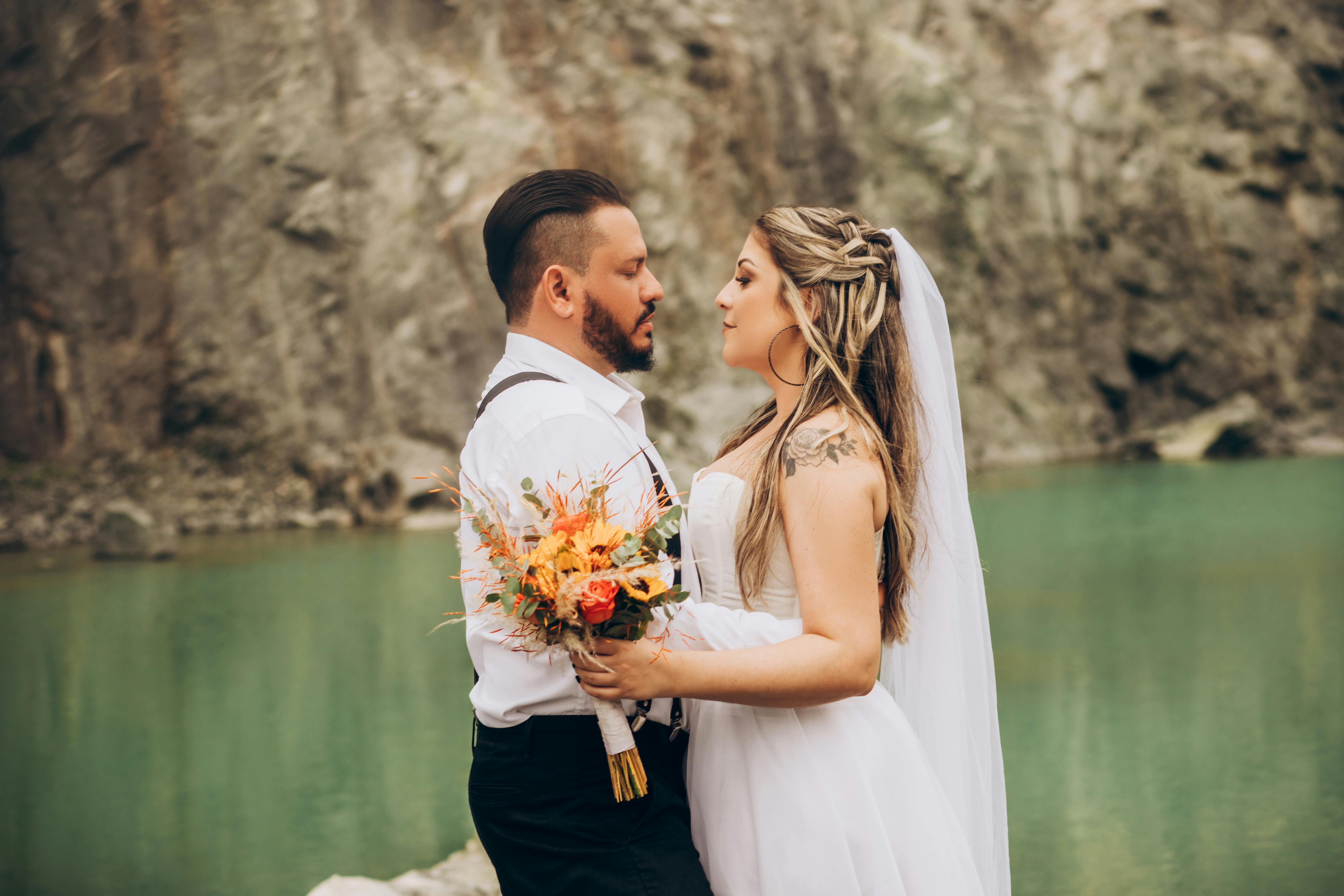 想買房卻遭女友嗆自私，他無奈被當ATM影響生活品質