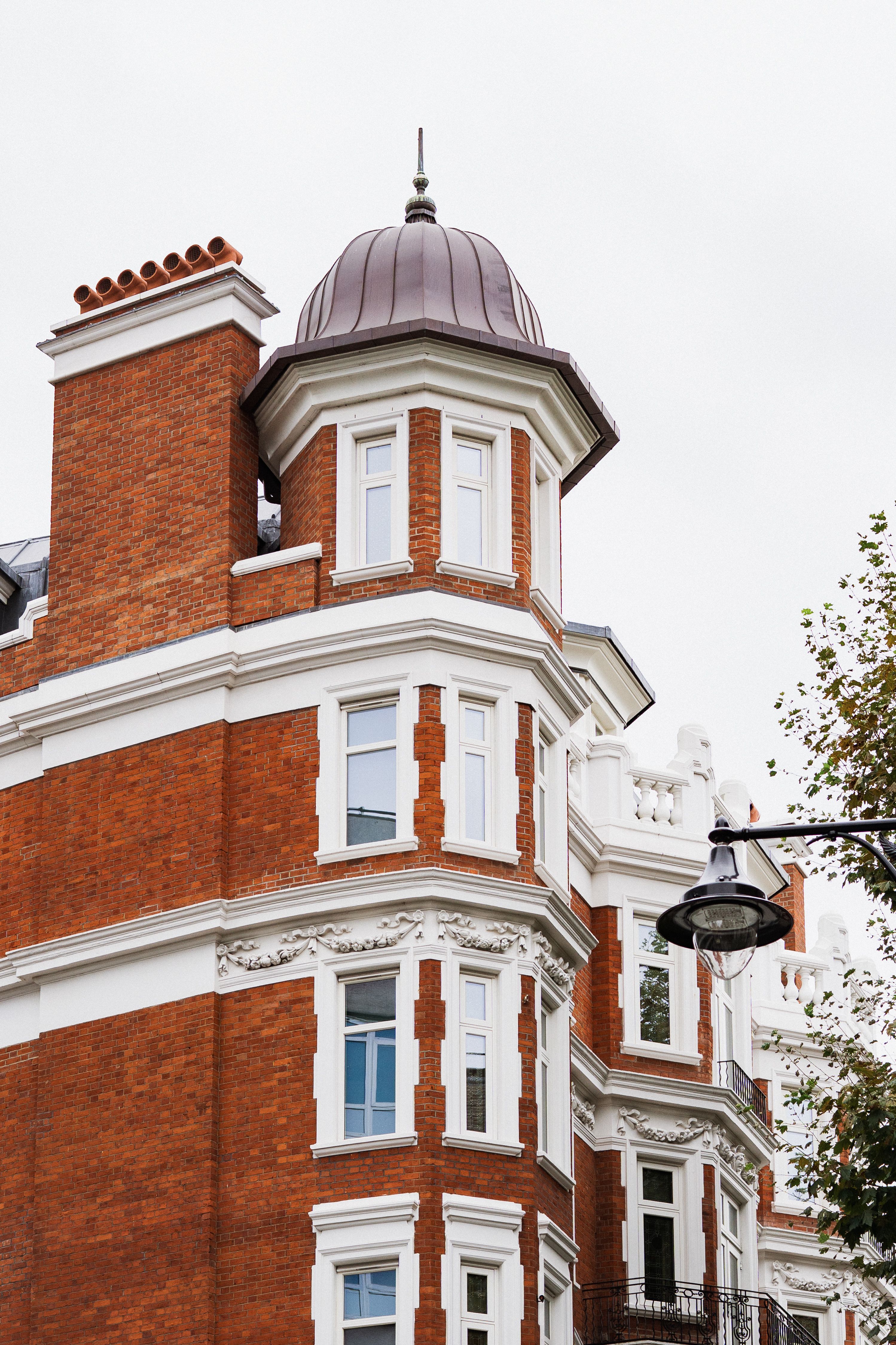 Historic London Building with Classic Architecture · Free Stock Photo