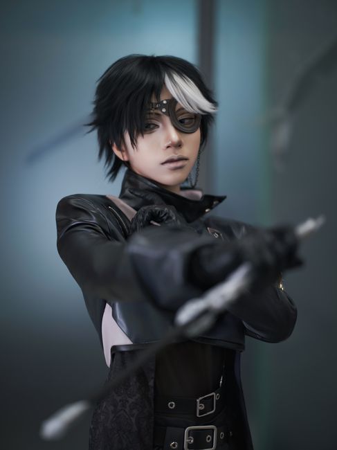 A striking cosplay of a character in black armor with an eye patch, showcasing attention to detail.