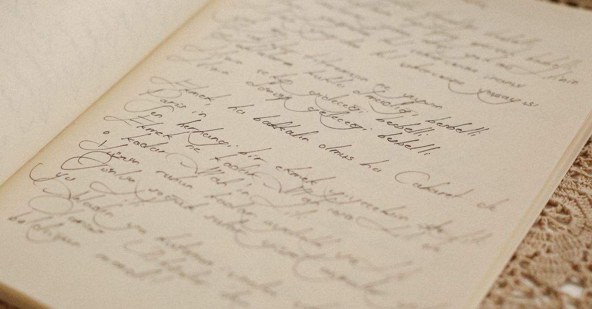 Los 12 poetas más traducidos y su relevancia en la poesía universal Los 12 poetas más traducidos y su relevancia en la poesía universal