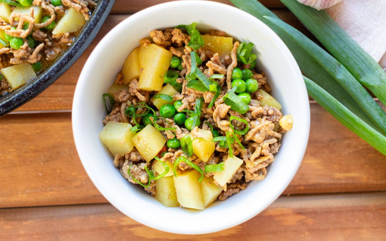 Foto de Carne moída refogada com batata e arroz