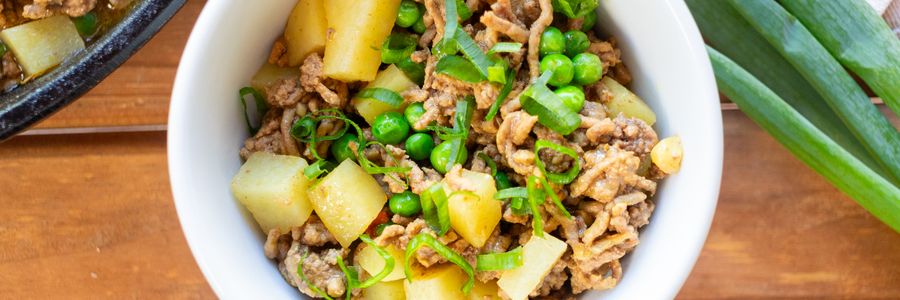 Foto de Carne moída refogada com batata e arroz