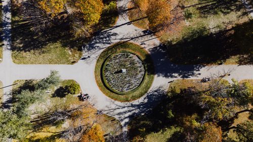 Free Explore the serene beauty of a Belgrade park captured from above, showcasing the vibrant colors of autumn. Stock Photo