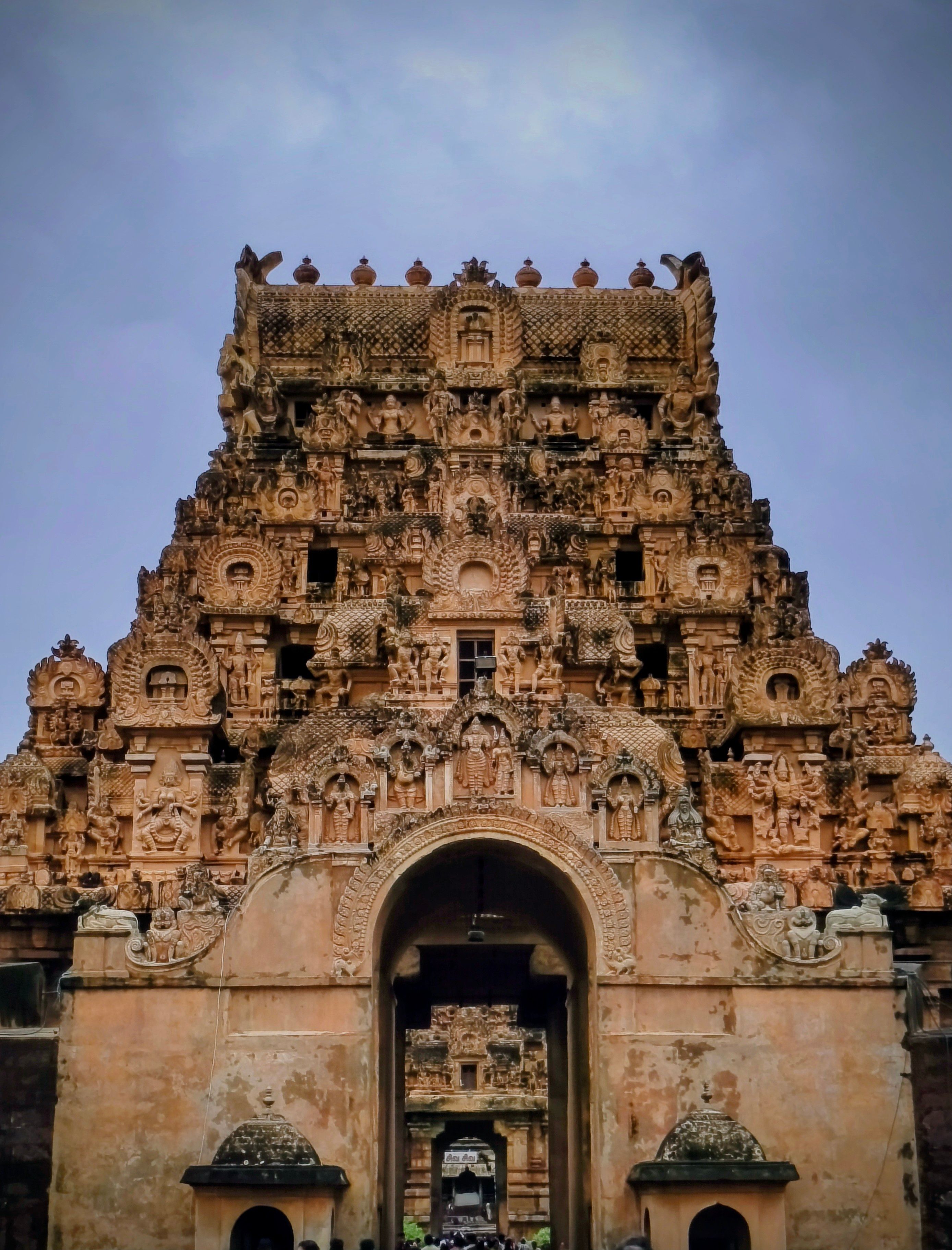 Majestic Brihadeeswarar Temple Architecture · Free Stock Photo