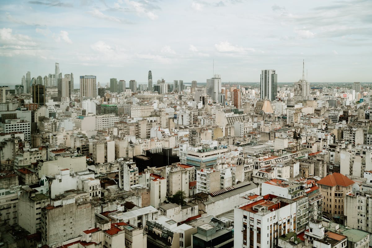 تصميم إسلامي هندسي على جدران مسجد