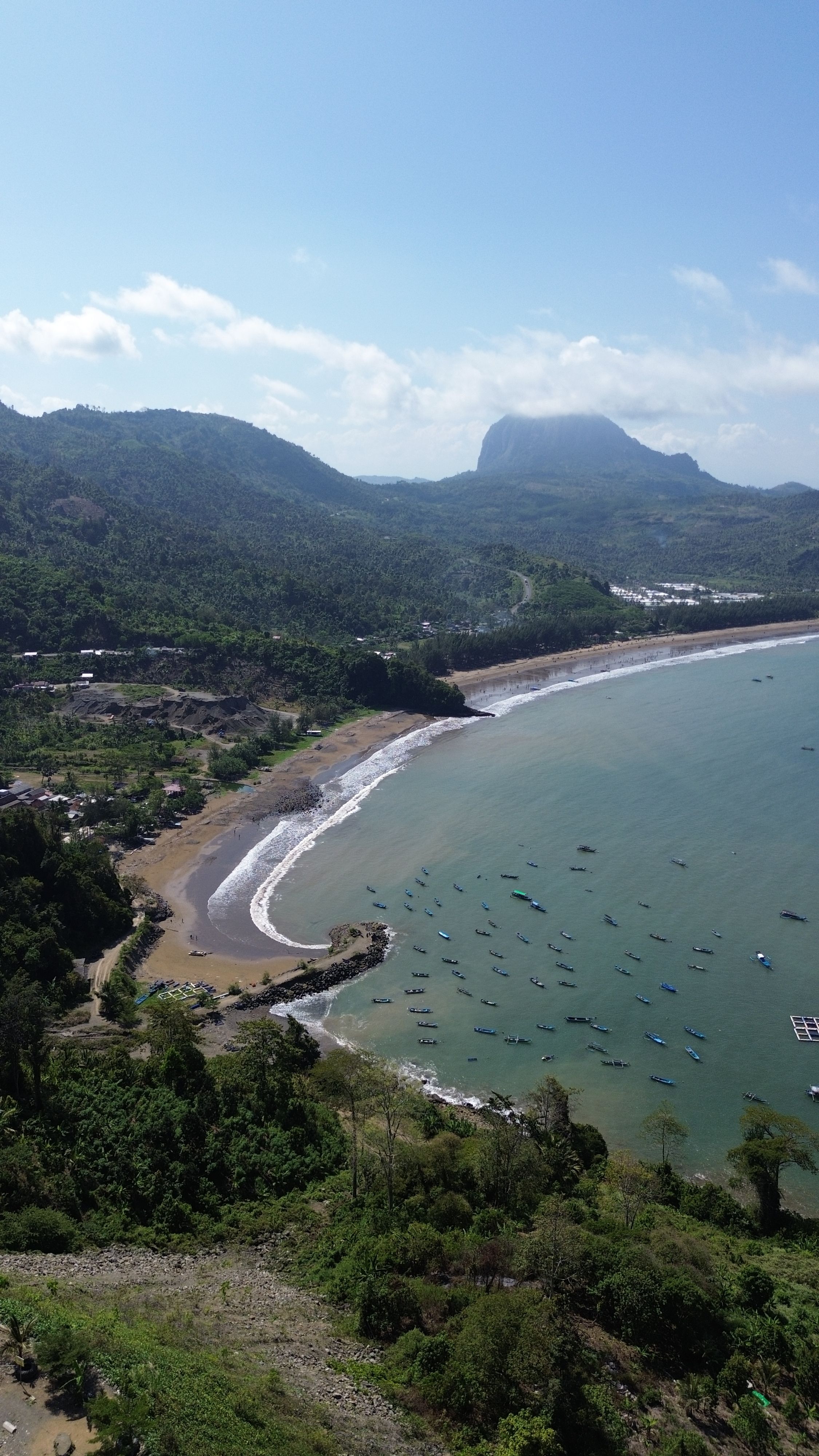 Pulau Merah & Teluk Ijo