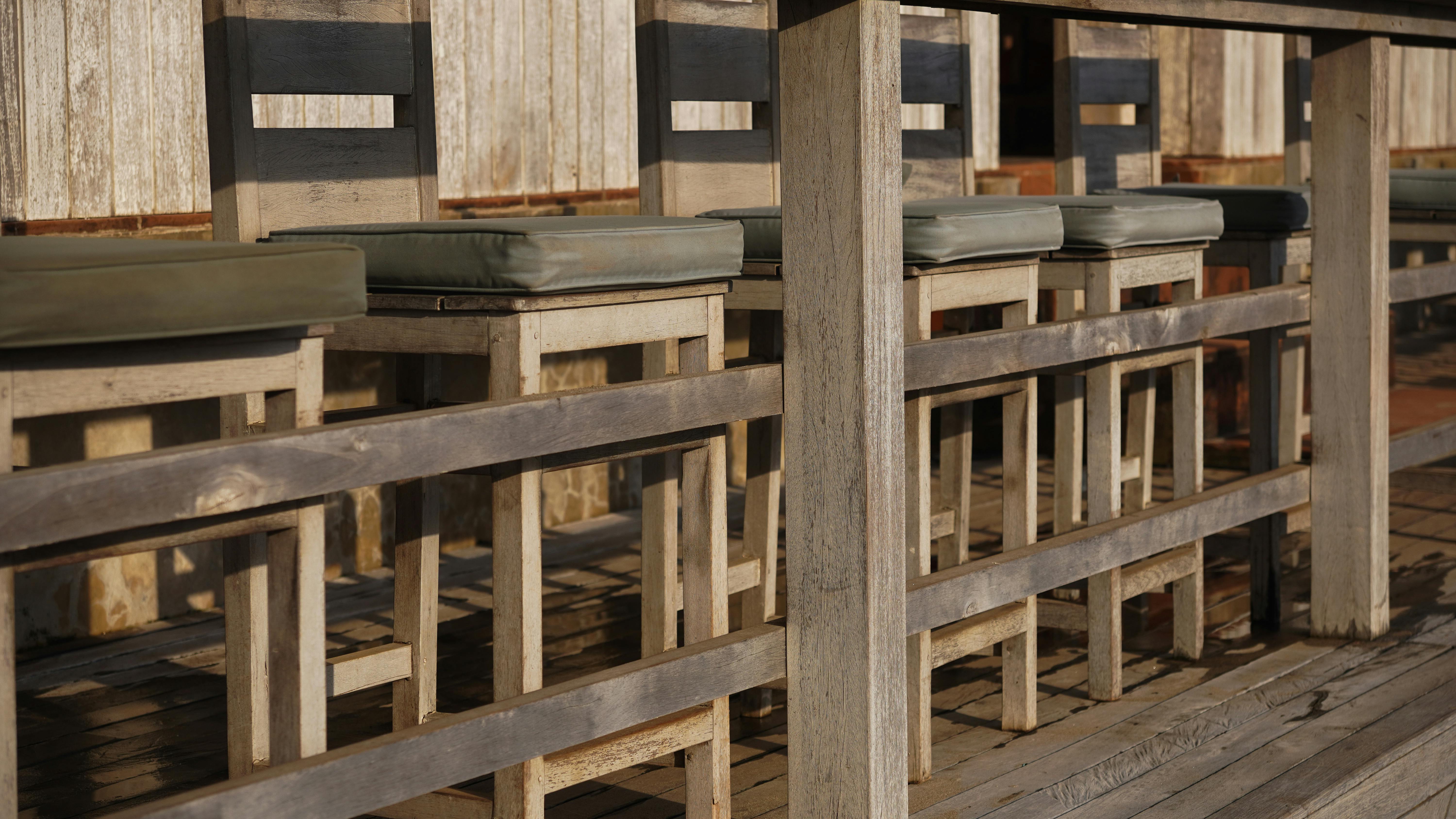 general sports bar — Photo by Tomi Saputra on Pexels
