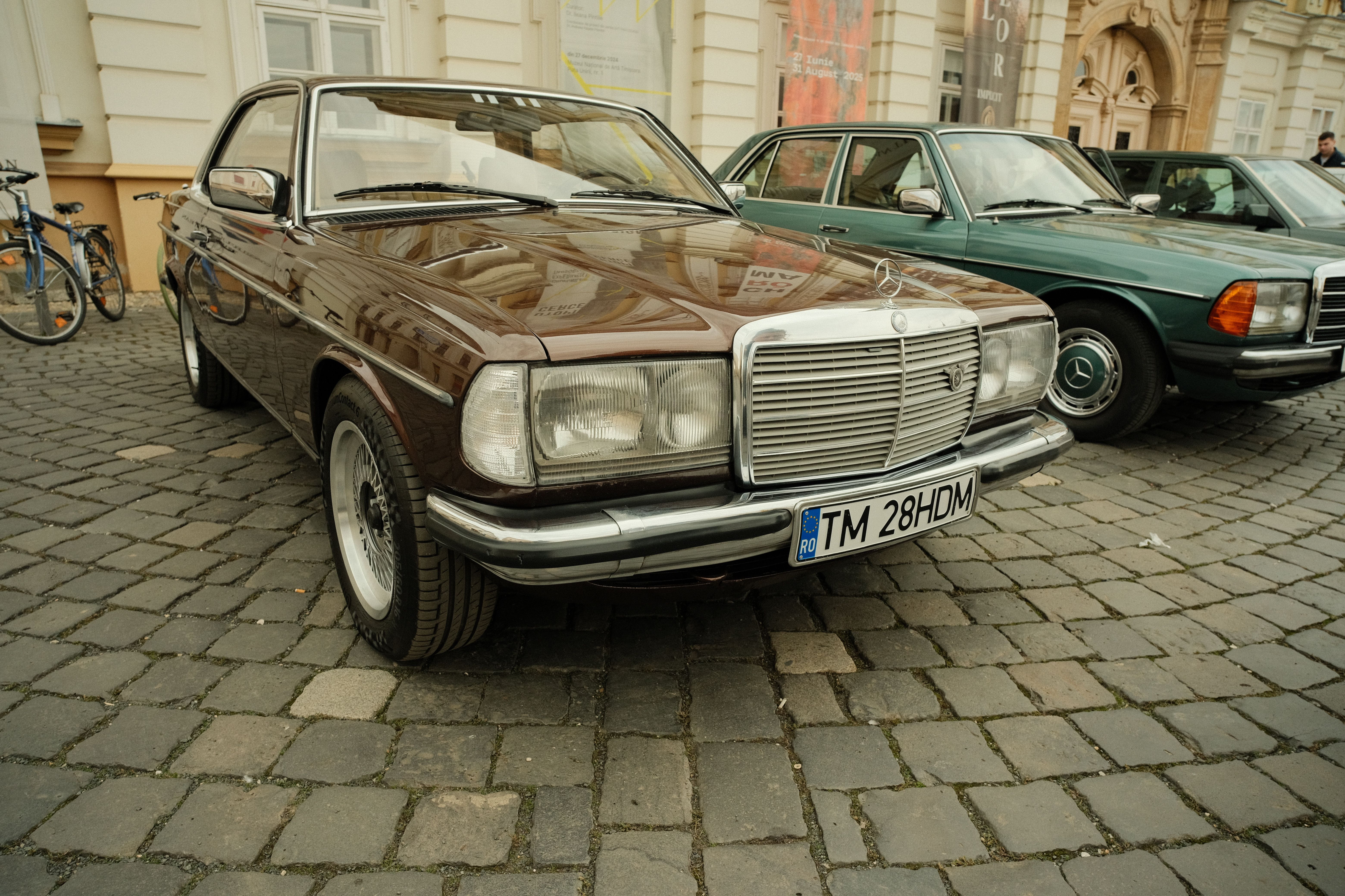 Classic Mercedes-Benz Vintage Car on Cobblestone Street · Free Stock Photo