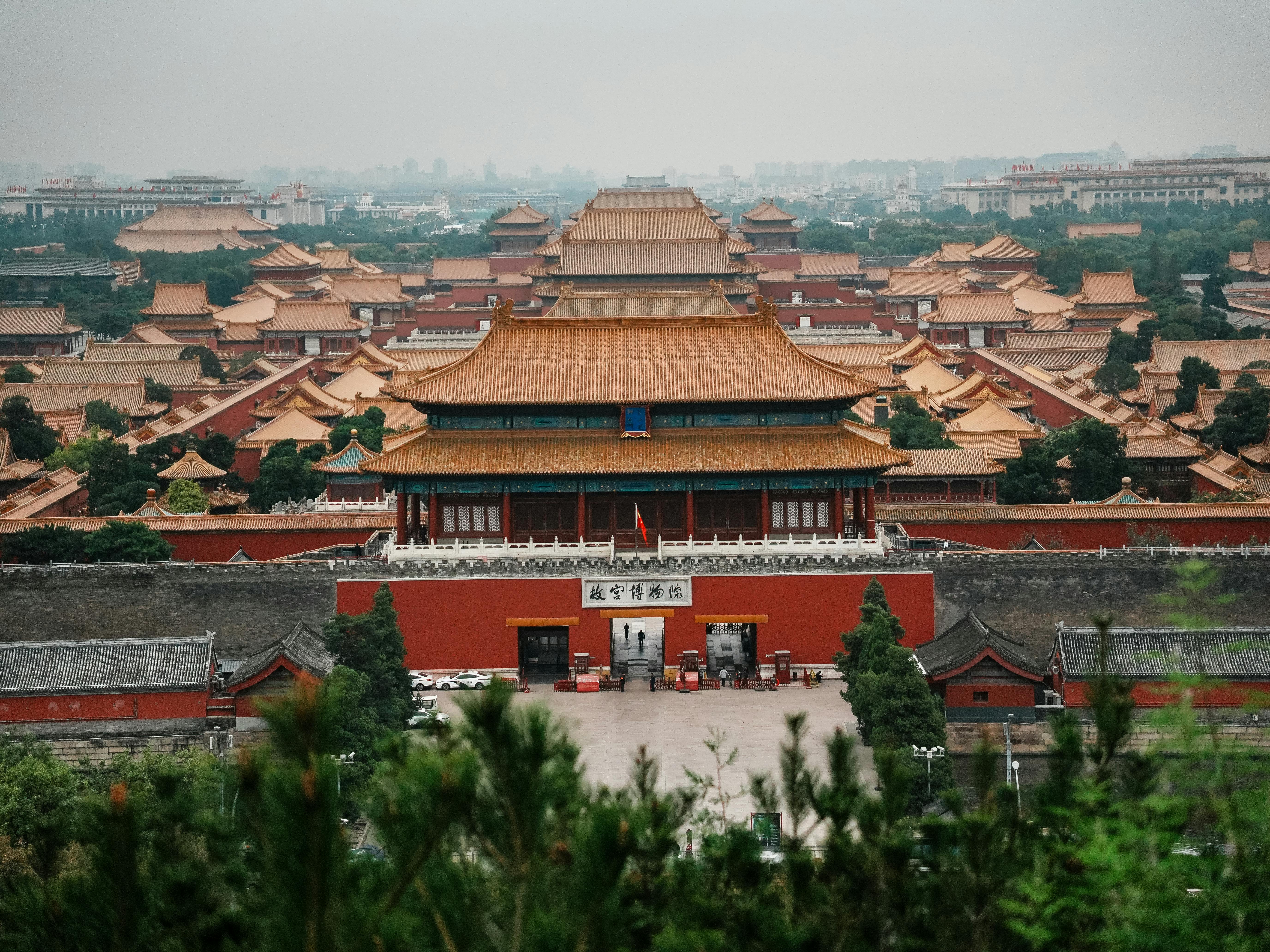 Psicodélicos en China: prohibición oficial estricta y al mismo tiempo 12 ensayos clínicos con ketamina y psilocibina