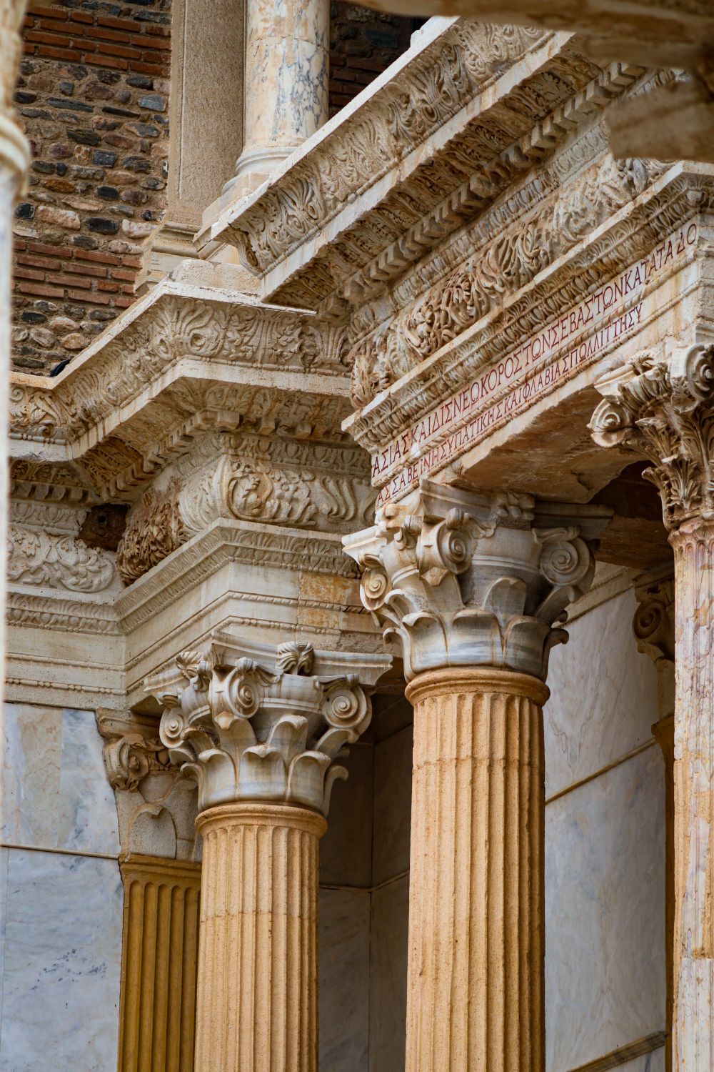 Acient Rome Columns Ancient Roman Columns in Manisa, Turkey · Free Stock Photo