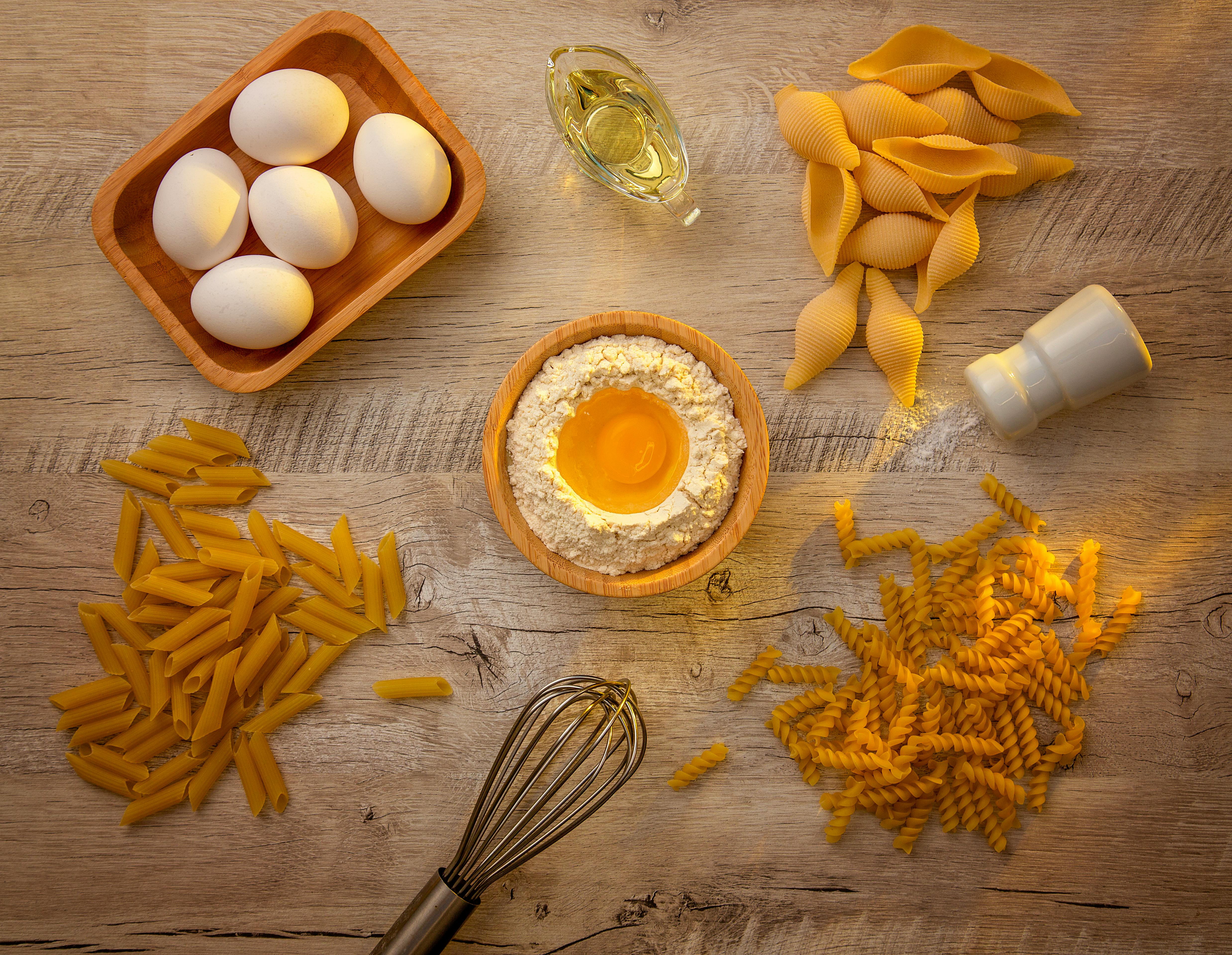 10月30日財經早餐：鮑威爾澆熄12月降息期待，金價漲幅收斂、油價