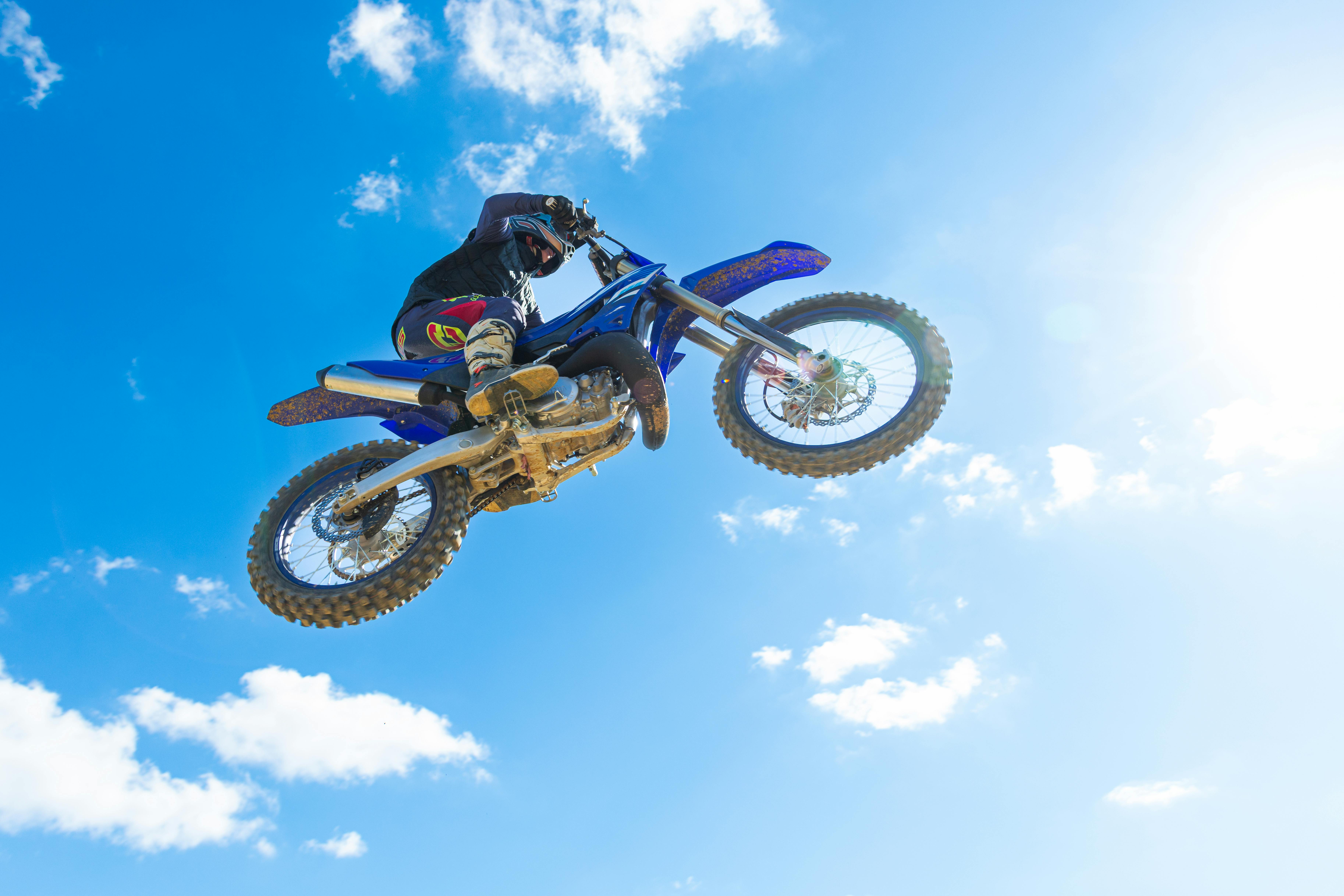 Persuasive Techniques That Will Change Your Life: The Power of Reciprocity and Giving