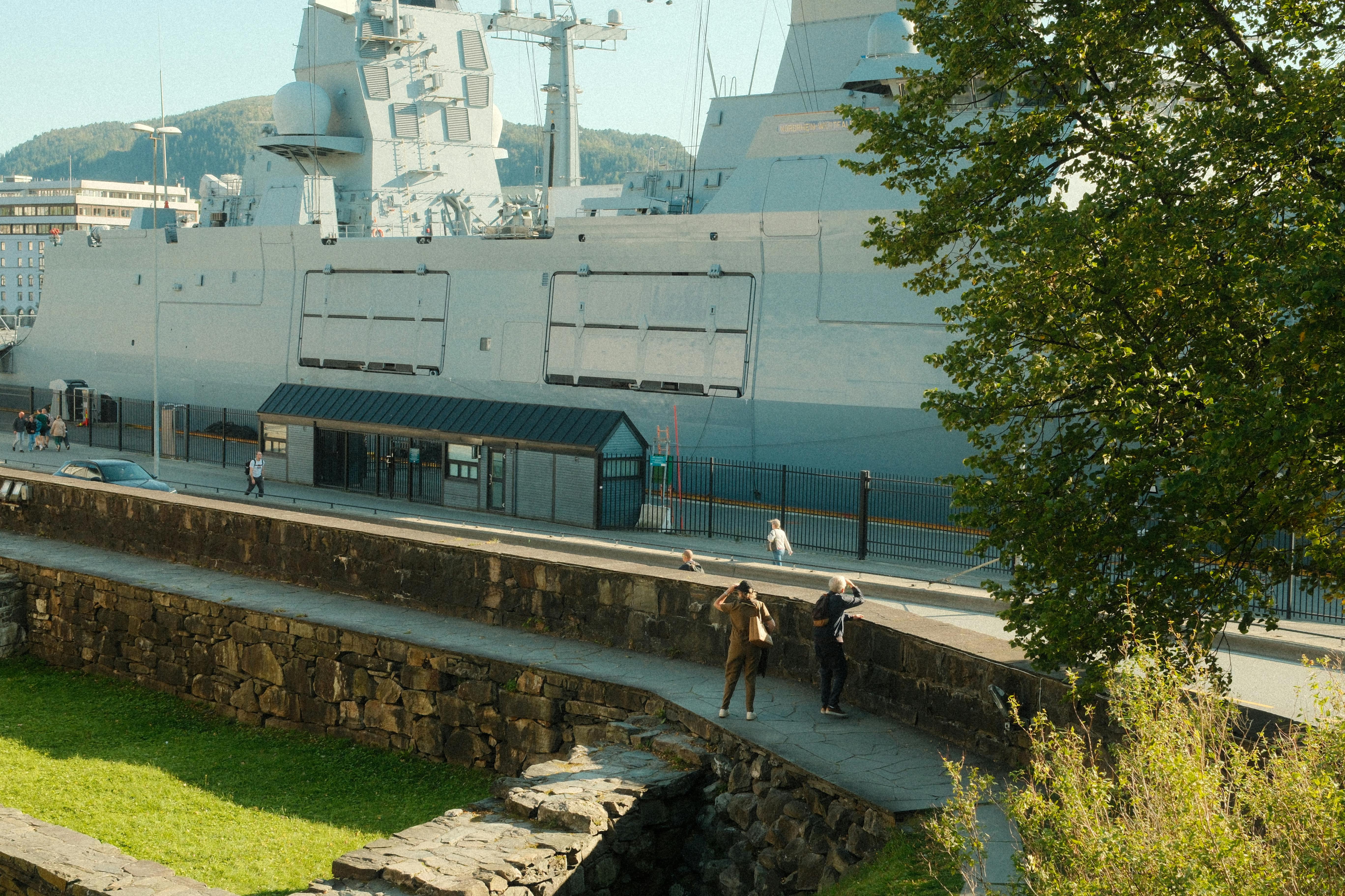 政治：鄭麗文反對提高國防預算 國民黨表態支持合理提升