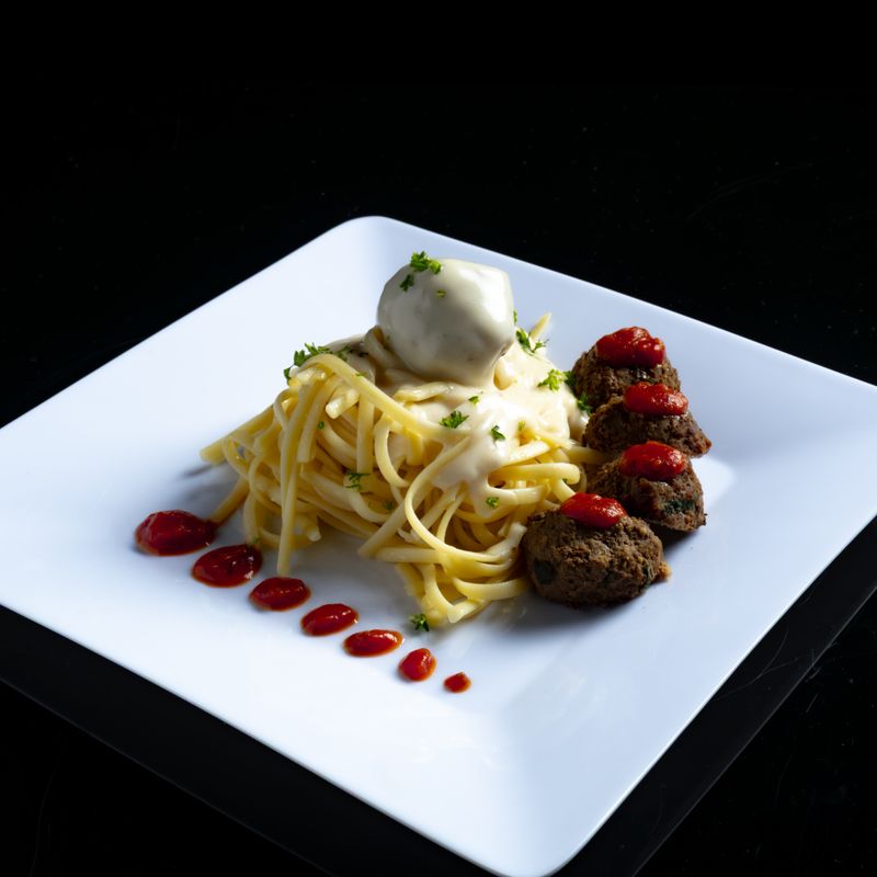 Swedish Meatballs Party Appetizer with Creamy Gravy