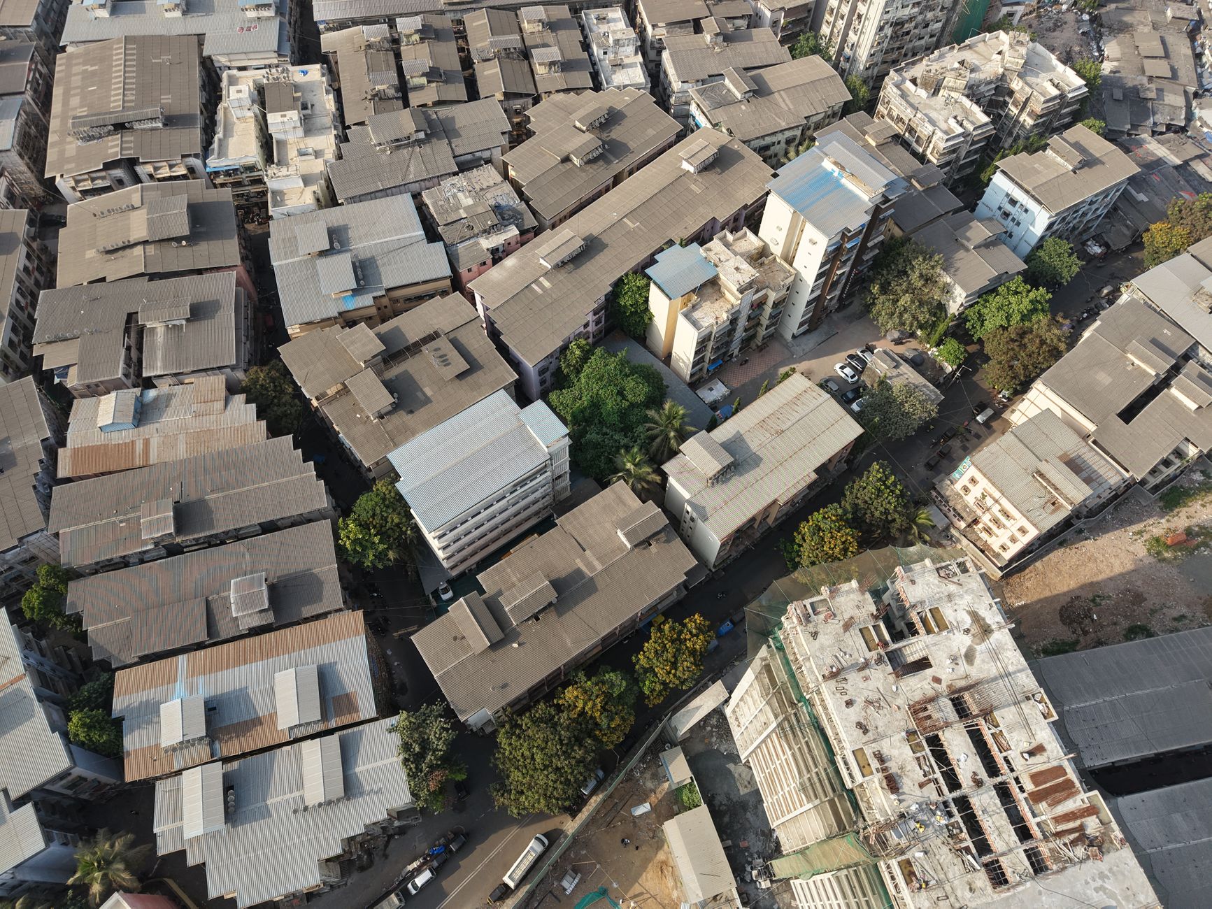 Featured image for the article: Breach Candy residents submit footpath tracking proposal to BMC