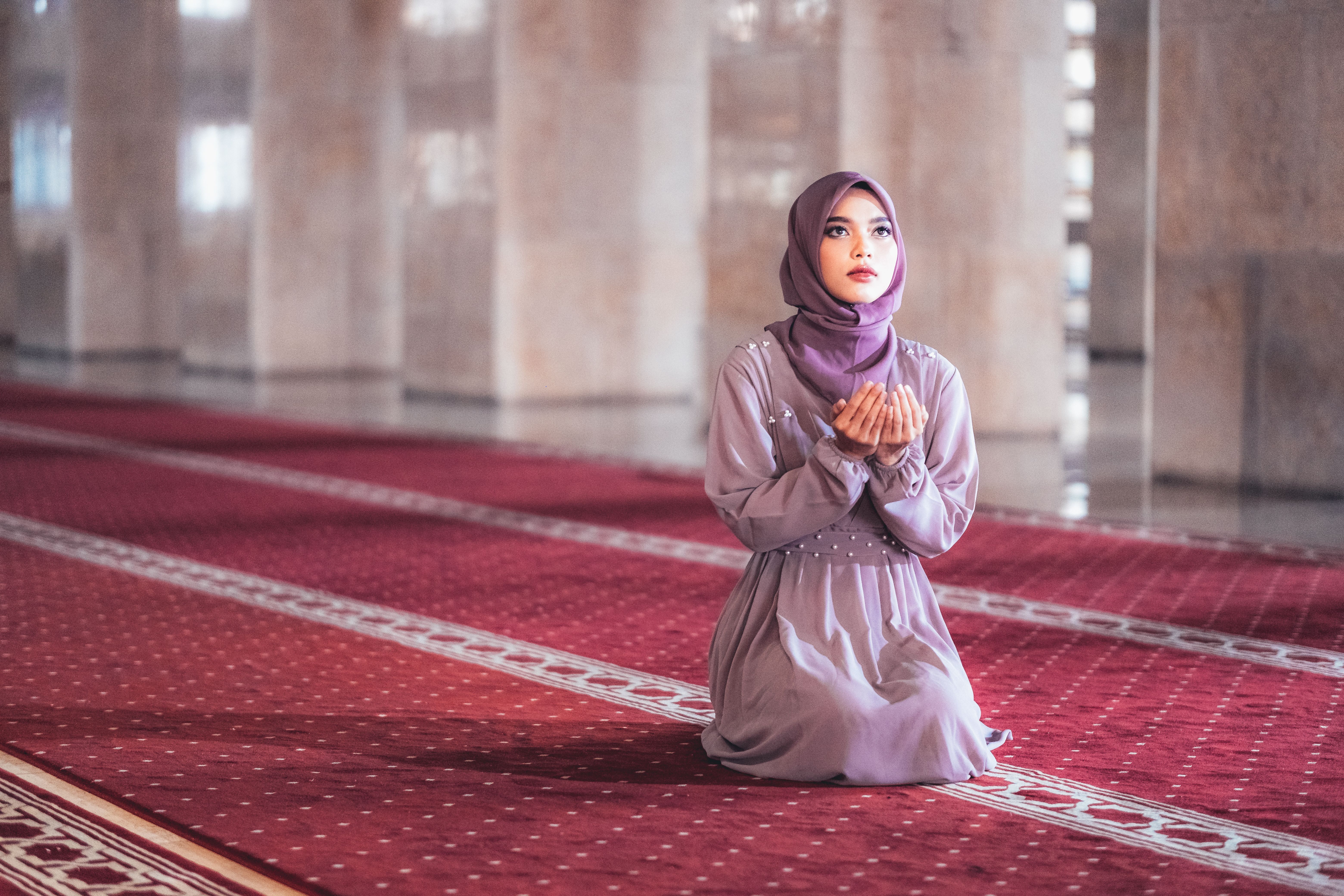 Fiqh of Menstruation and Post-Natal Bleeding: Practical Rulings for Muslim Women in Worship
