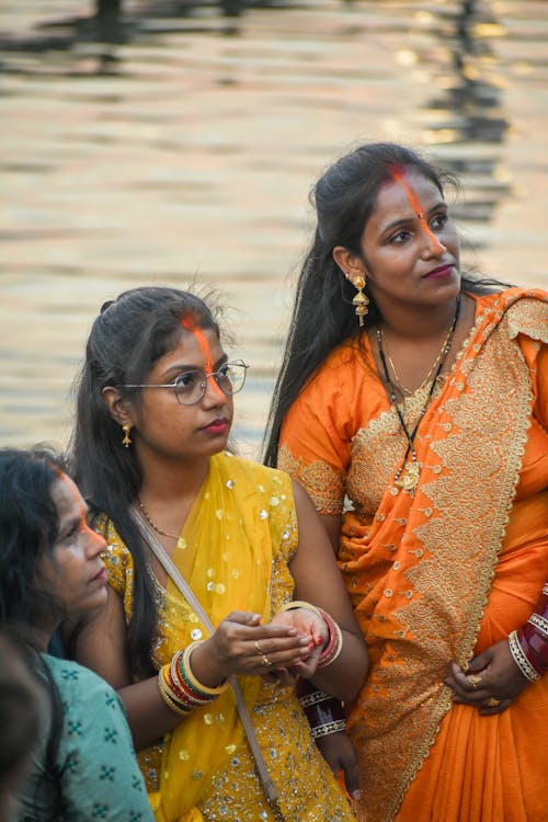 Германиядағы спорттық жаттығулардағы секс Даша Букина камерада жыныстық қатынасқа түседі.