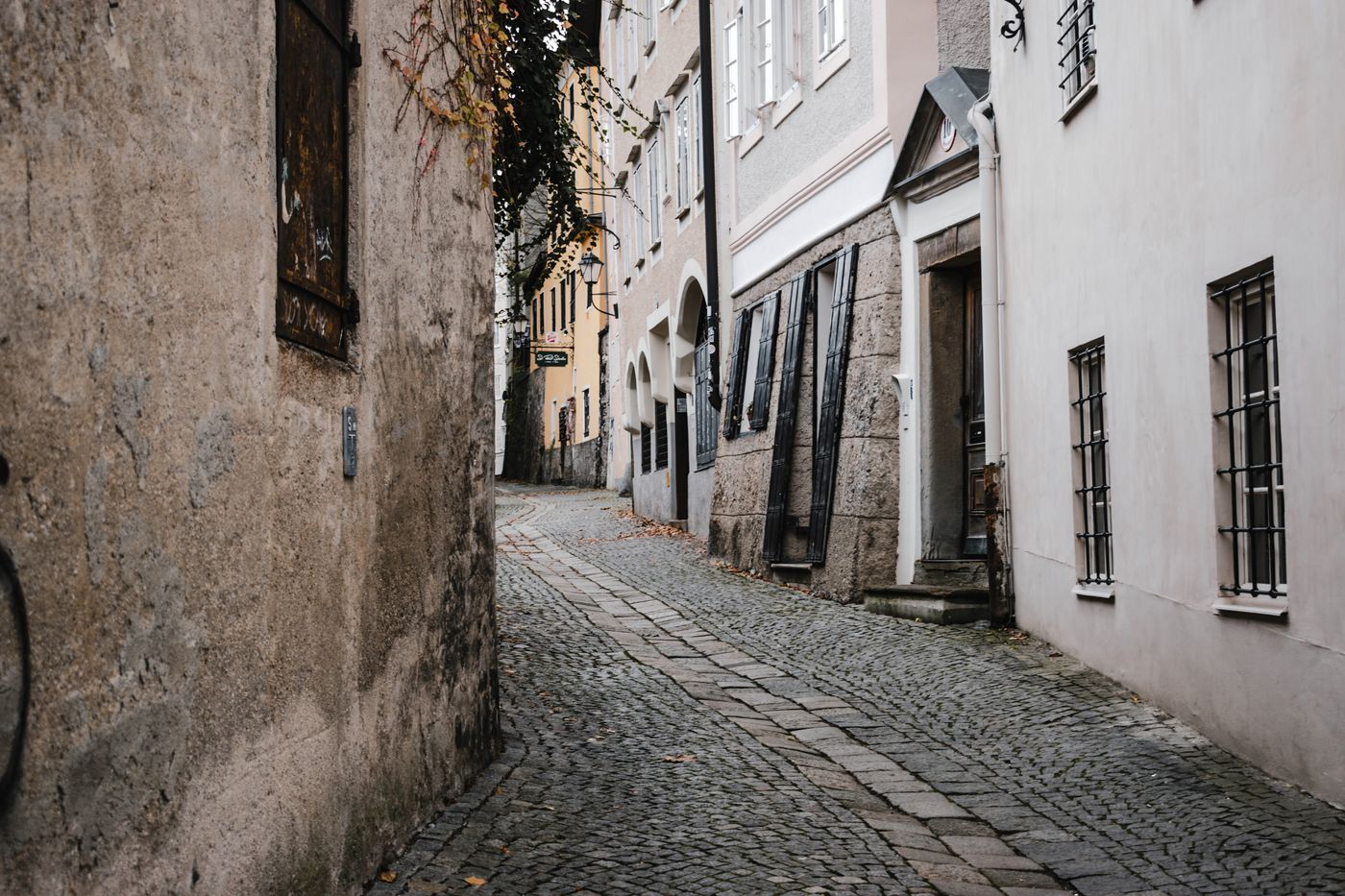 Linzergasse — the Andräviertel's Lively Artery
