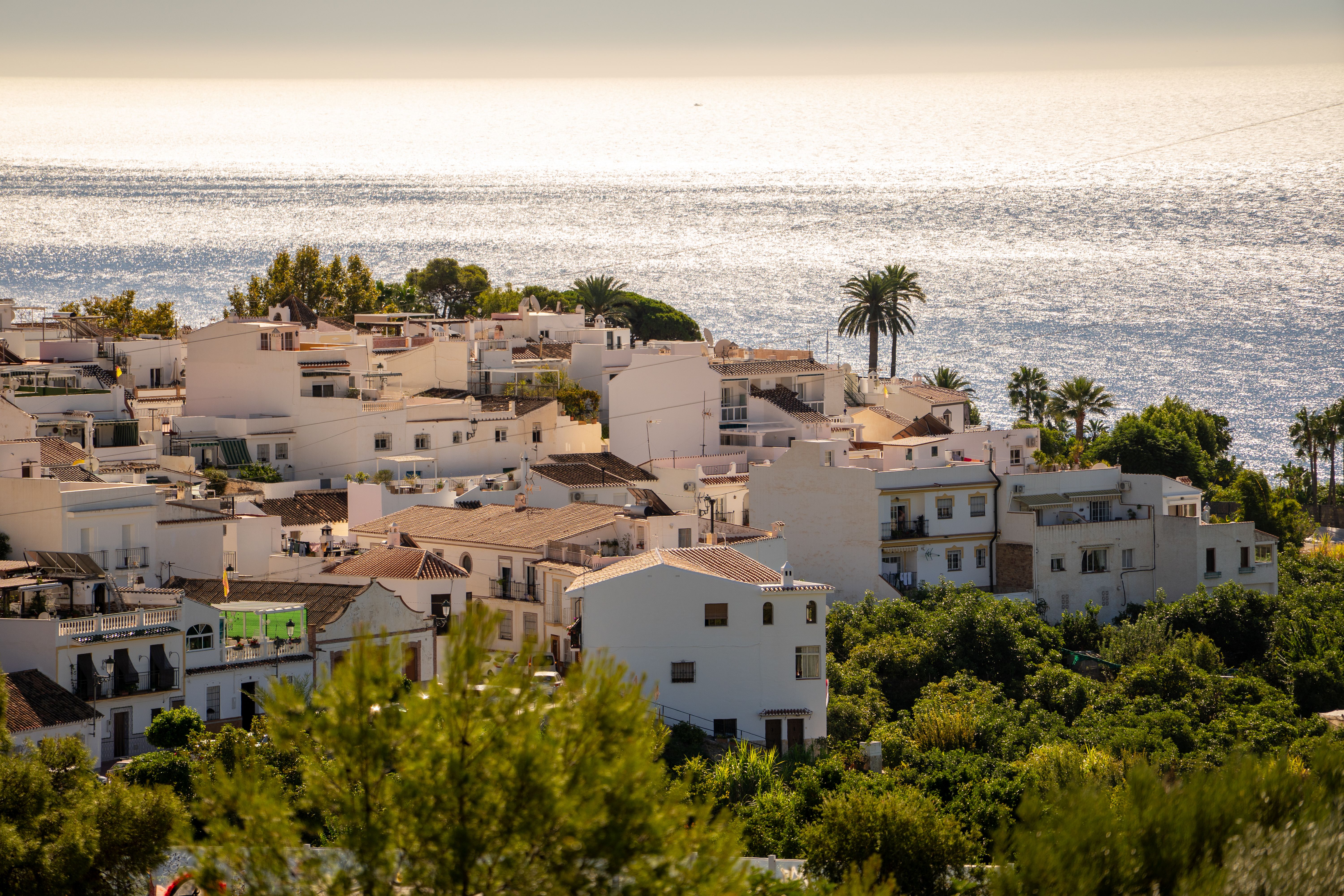 Spain’s Summer Hiring Boom Set to Explode as Tourism and Logistics Drive Record Jobs — Photo by Oliver Schröder on Pexels