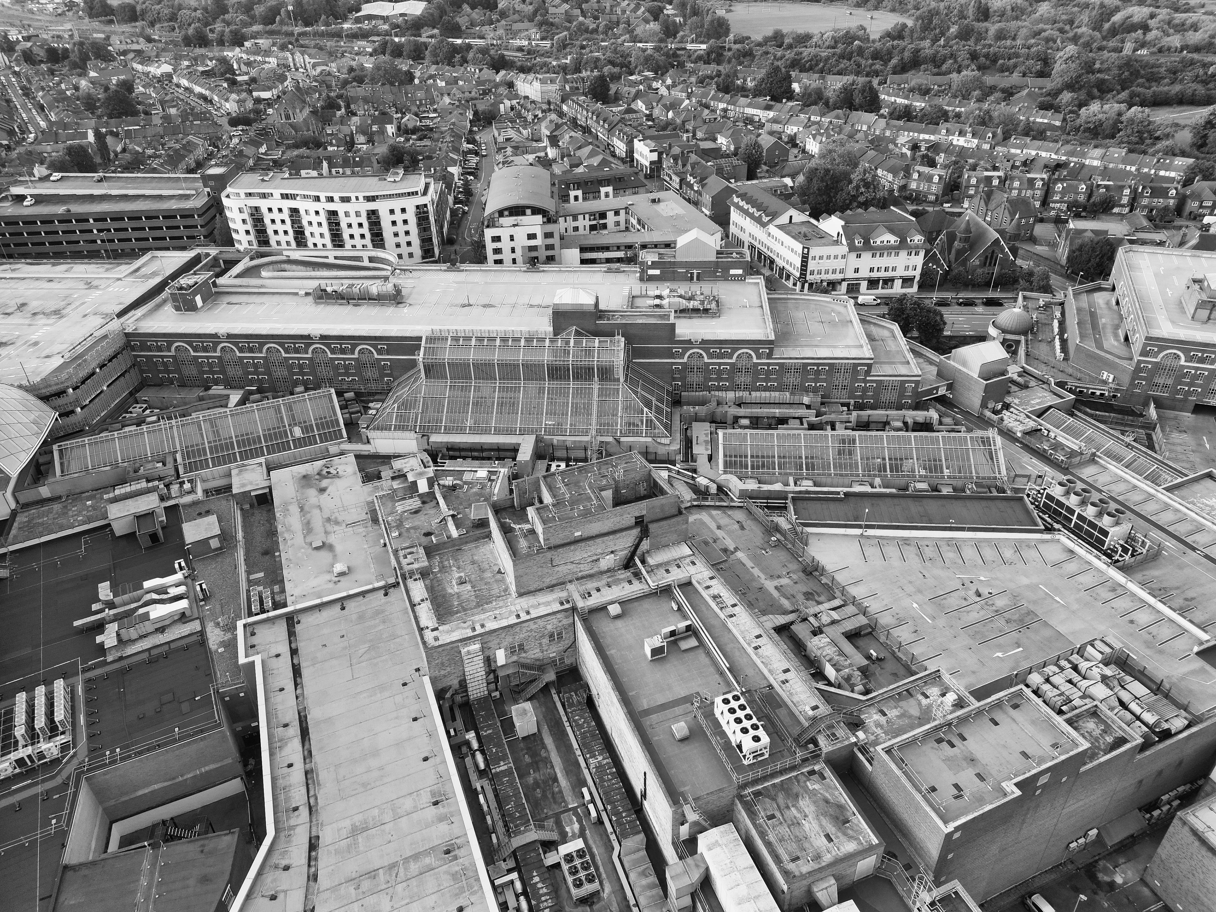 Auchan Retail se transformă: finanțare de 1,2 miliarde de euro pentru modernizare după ce a încheiat separarea de divizia imobiliară