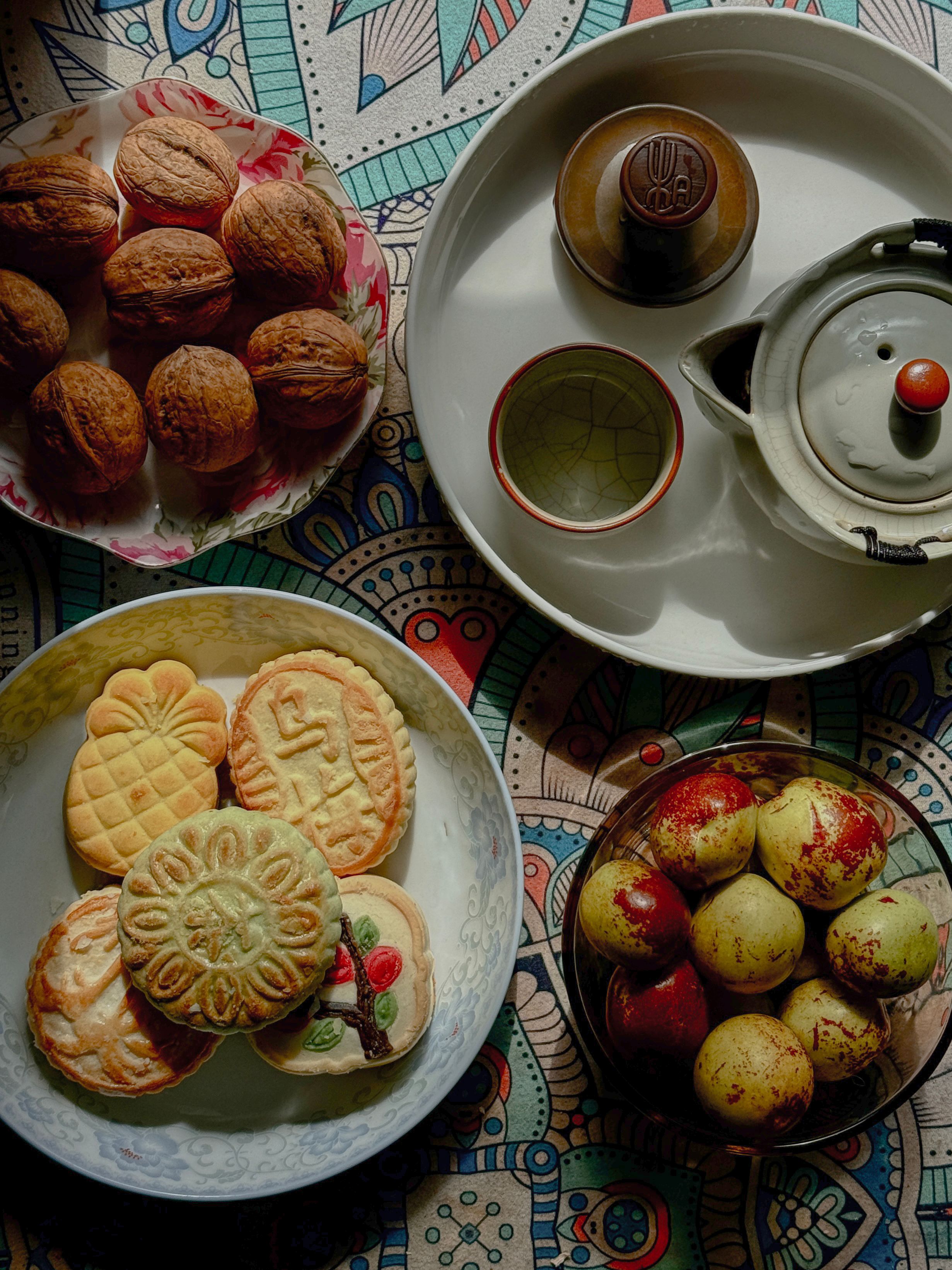 Traditional Chinese Tea Set and Snacks Arrangement · Free Stock Photo
