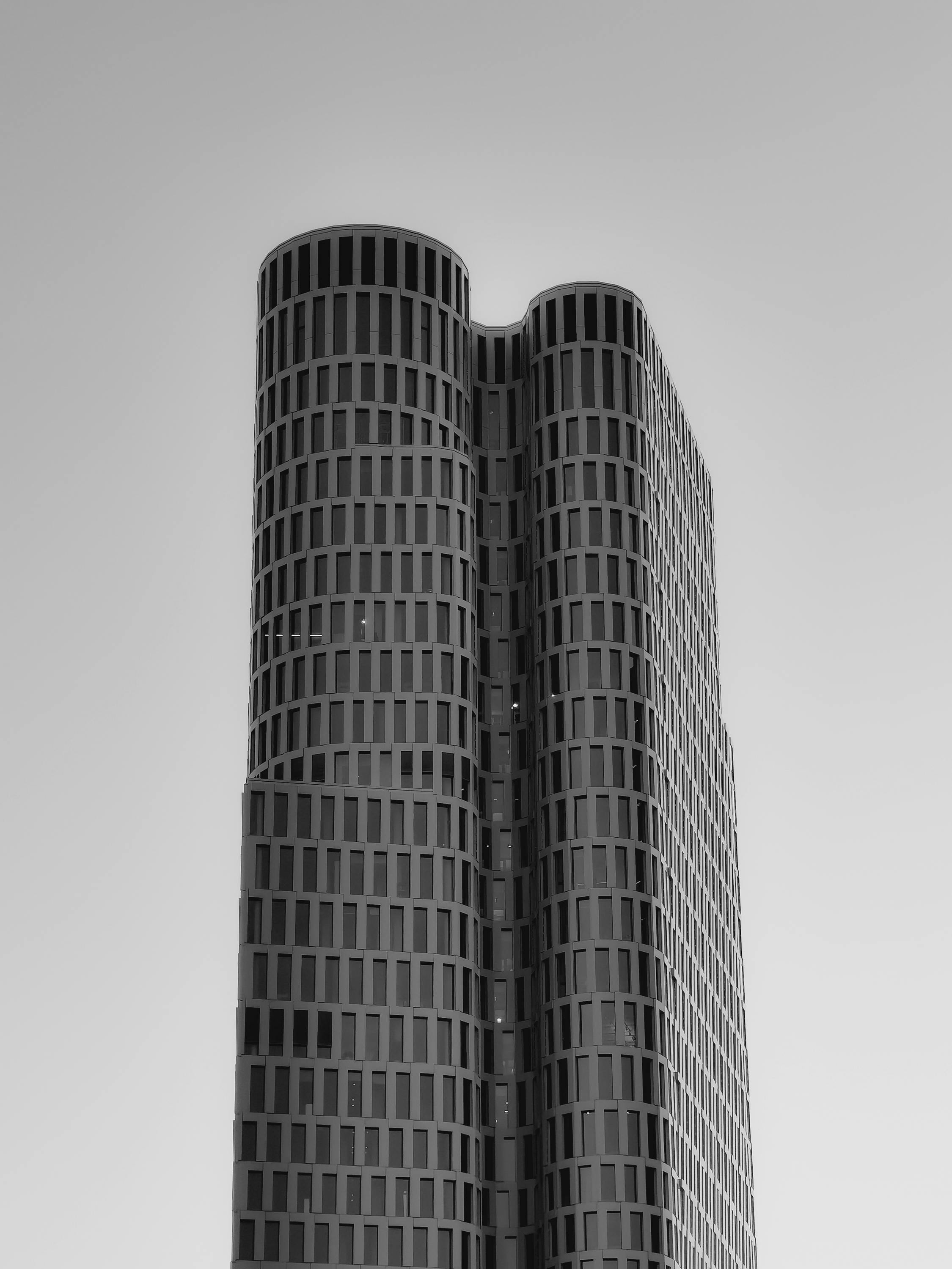 Zadarmo Fotobanka s bezplatnými fotkami na tému administratívna budova, architektonická fotografia, architektonická symetria Fotka z fotobanky