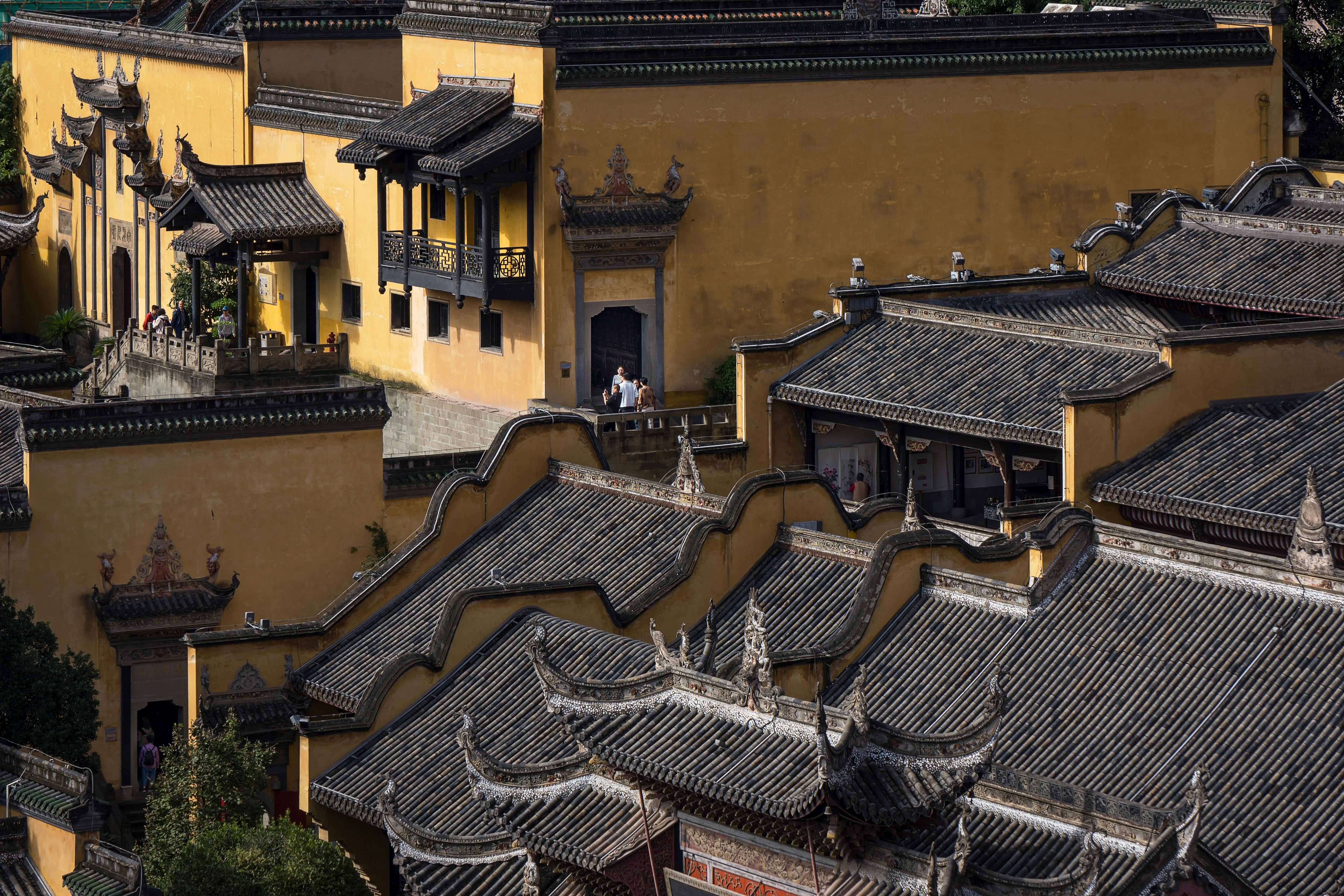 華碩攜手關渡宮 推動智慧點燈系統融合科技與信仰