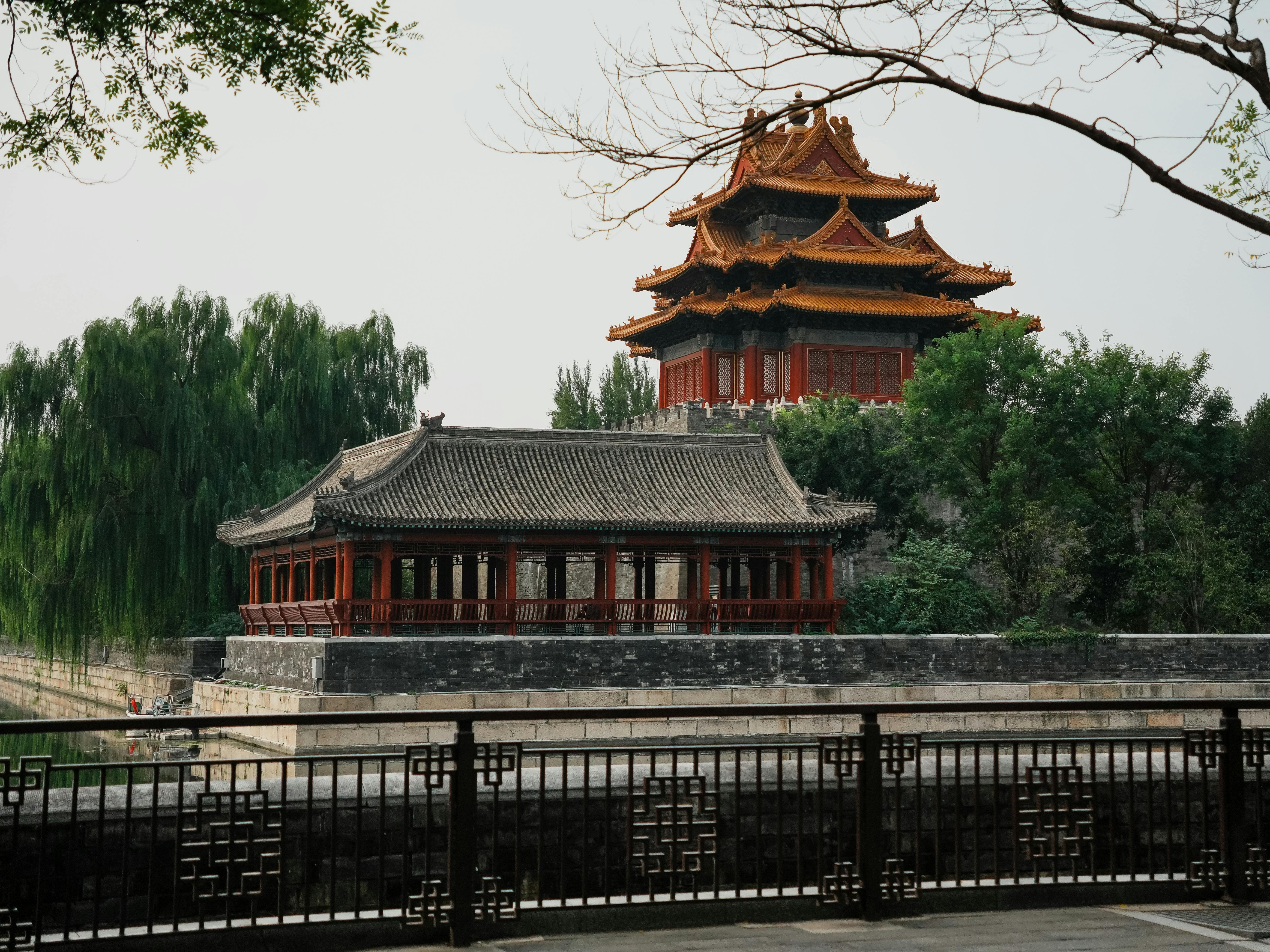 國際金價劇烈波動 三大因素引發市場恐慌情緒急升