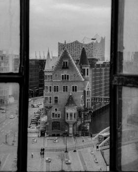 Black and white view of Hamburg's historic architecture and Elbphilharmonie.