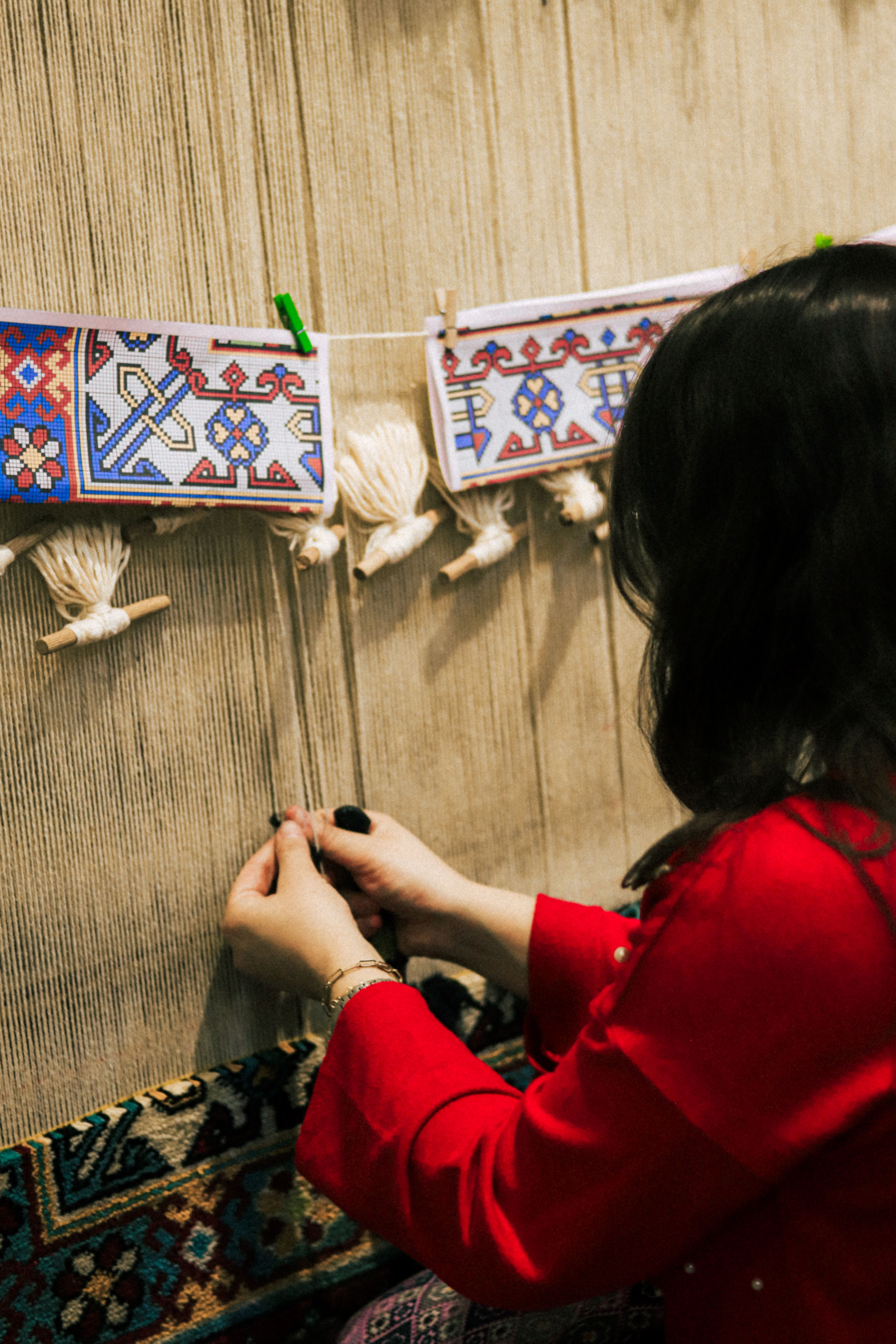 Traditional Rug Weaving in Progress · Free Stock Photo