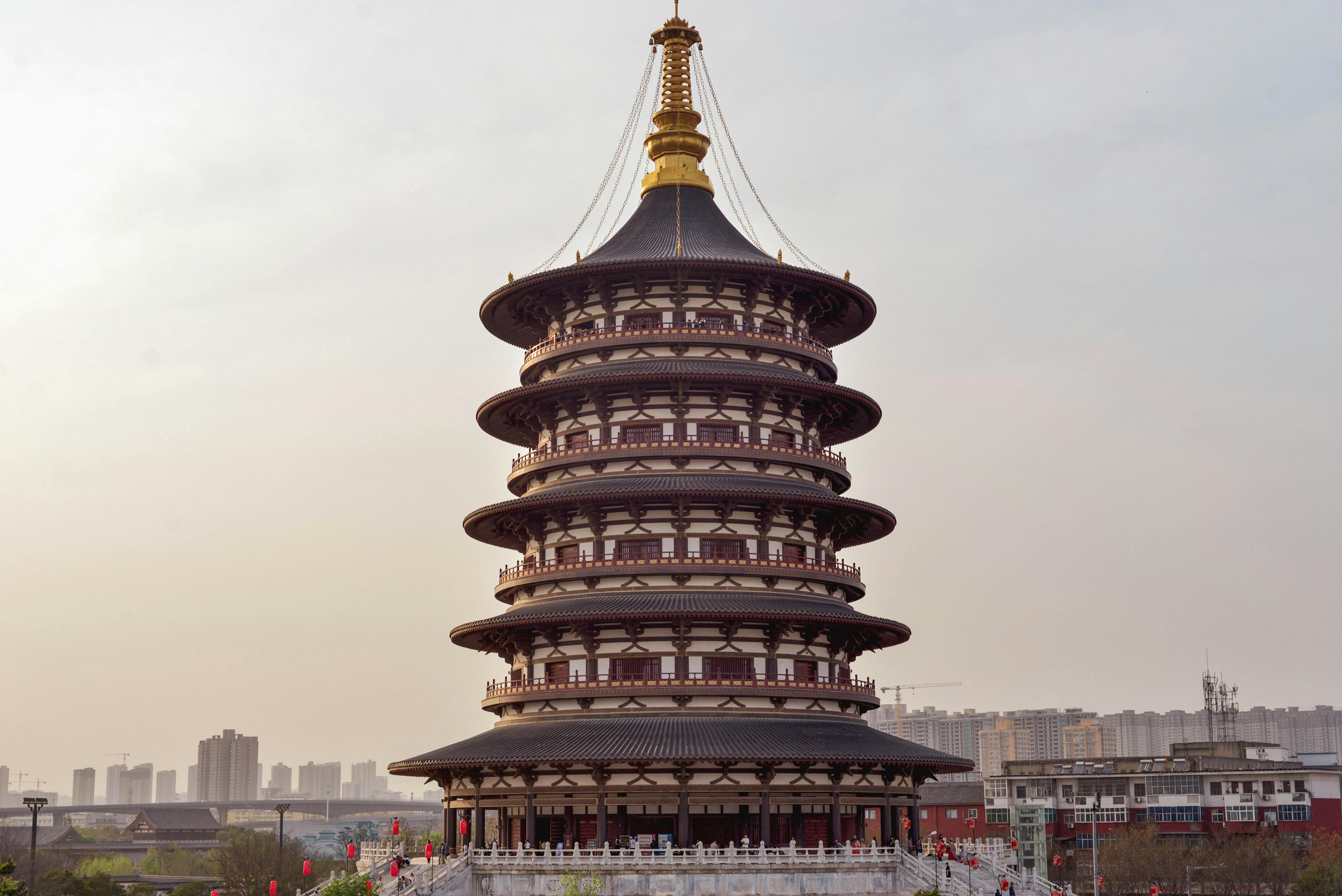 國際金價劇烈波動 三大因素引發市場恐慌情緒急升