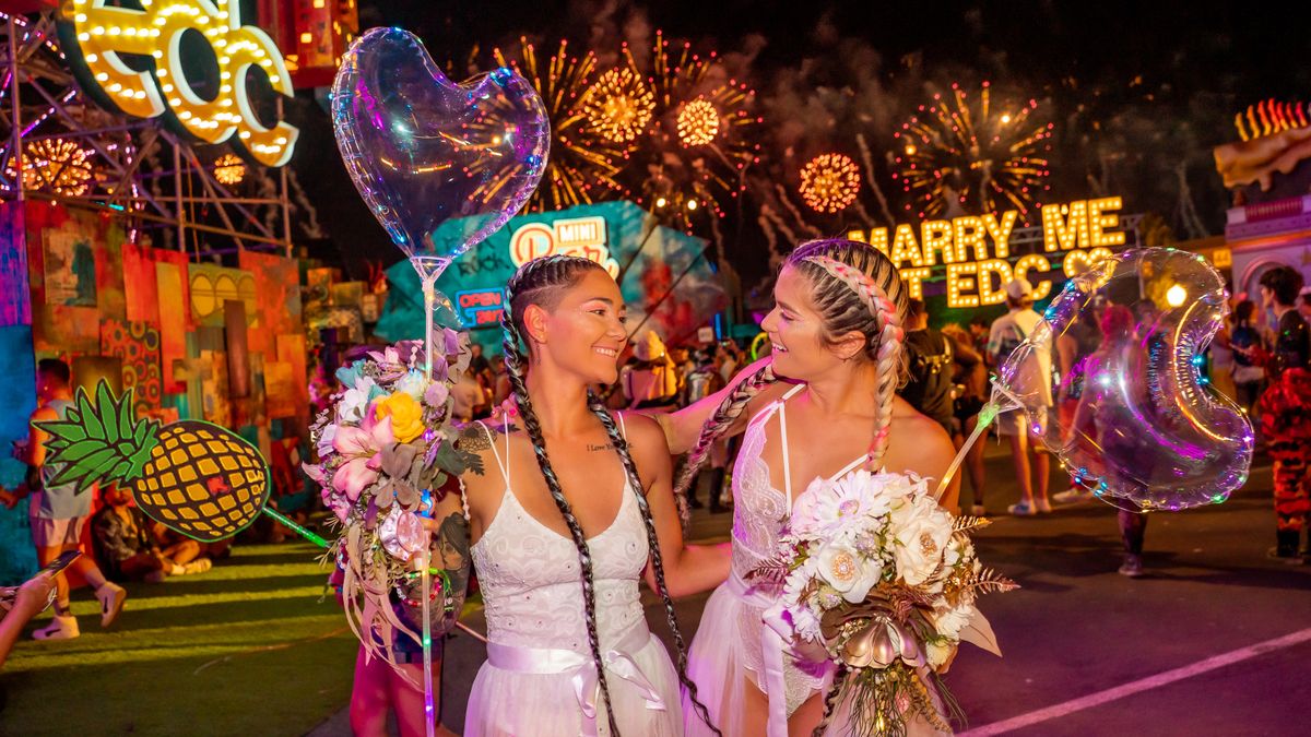 Las Vegas Wedding DJ Guide: More Than Just the Strip