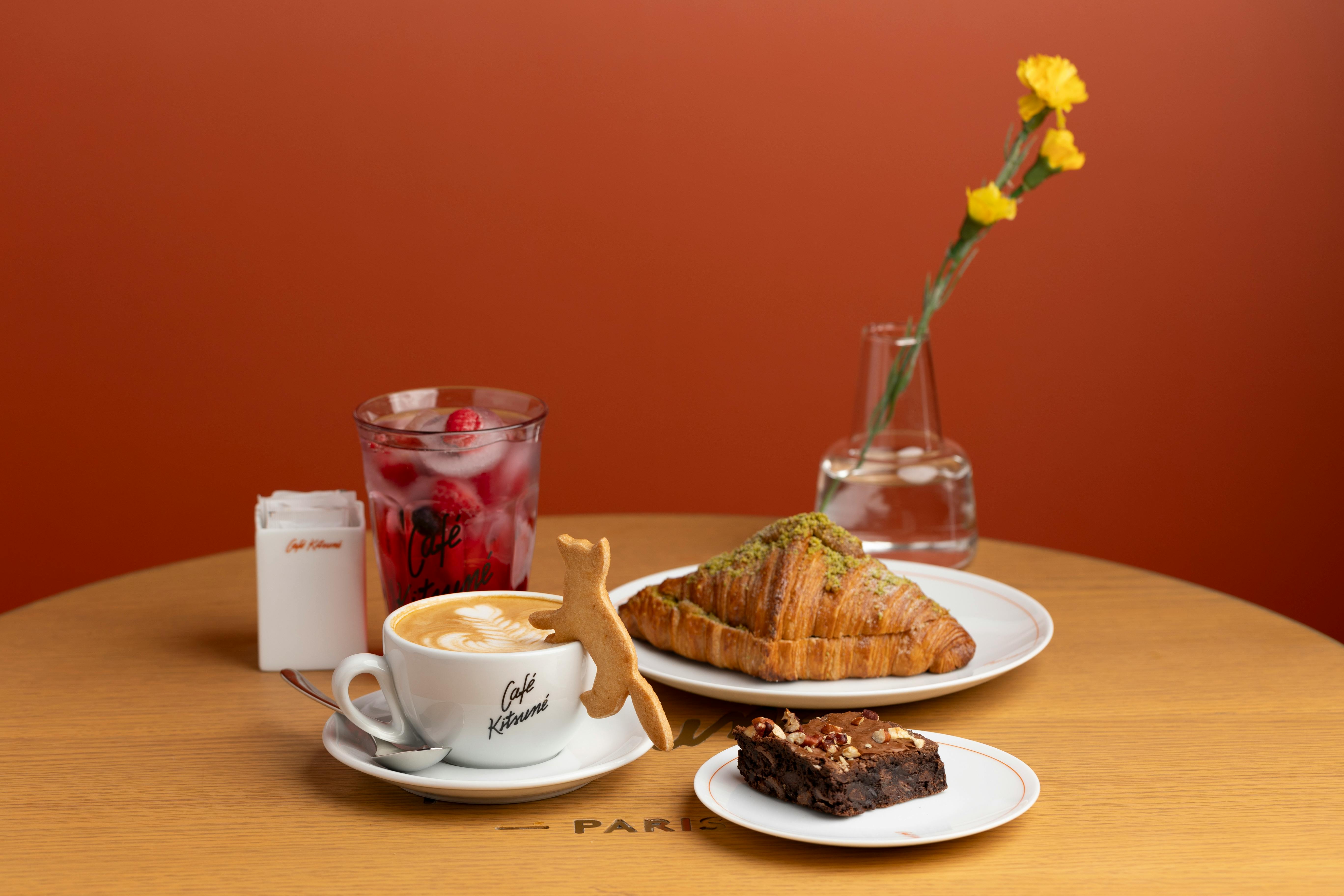 100 000+ Café De L'après-midi banque d'images et photos libres de