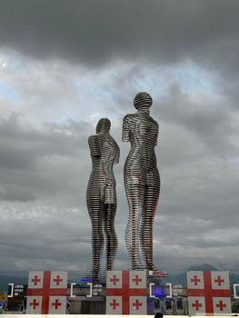 Stunning view of the Ali and Nino sculpture in Batumi against a cloudy sky. - Fotografer Sidoarjo