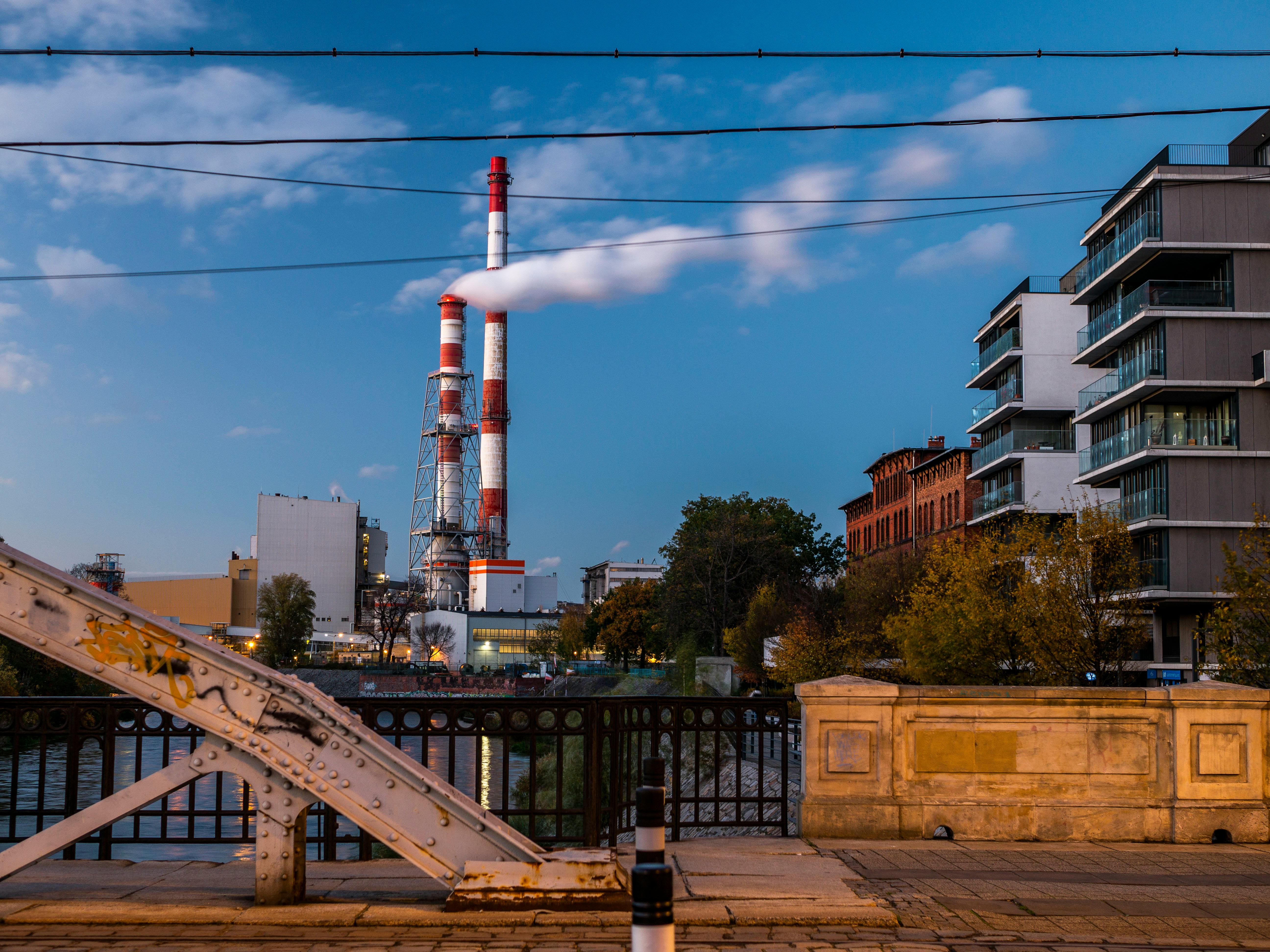 苗栗東興國小結合讀報教育 推廣碳足跡與環保科技