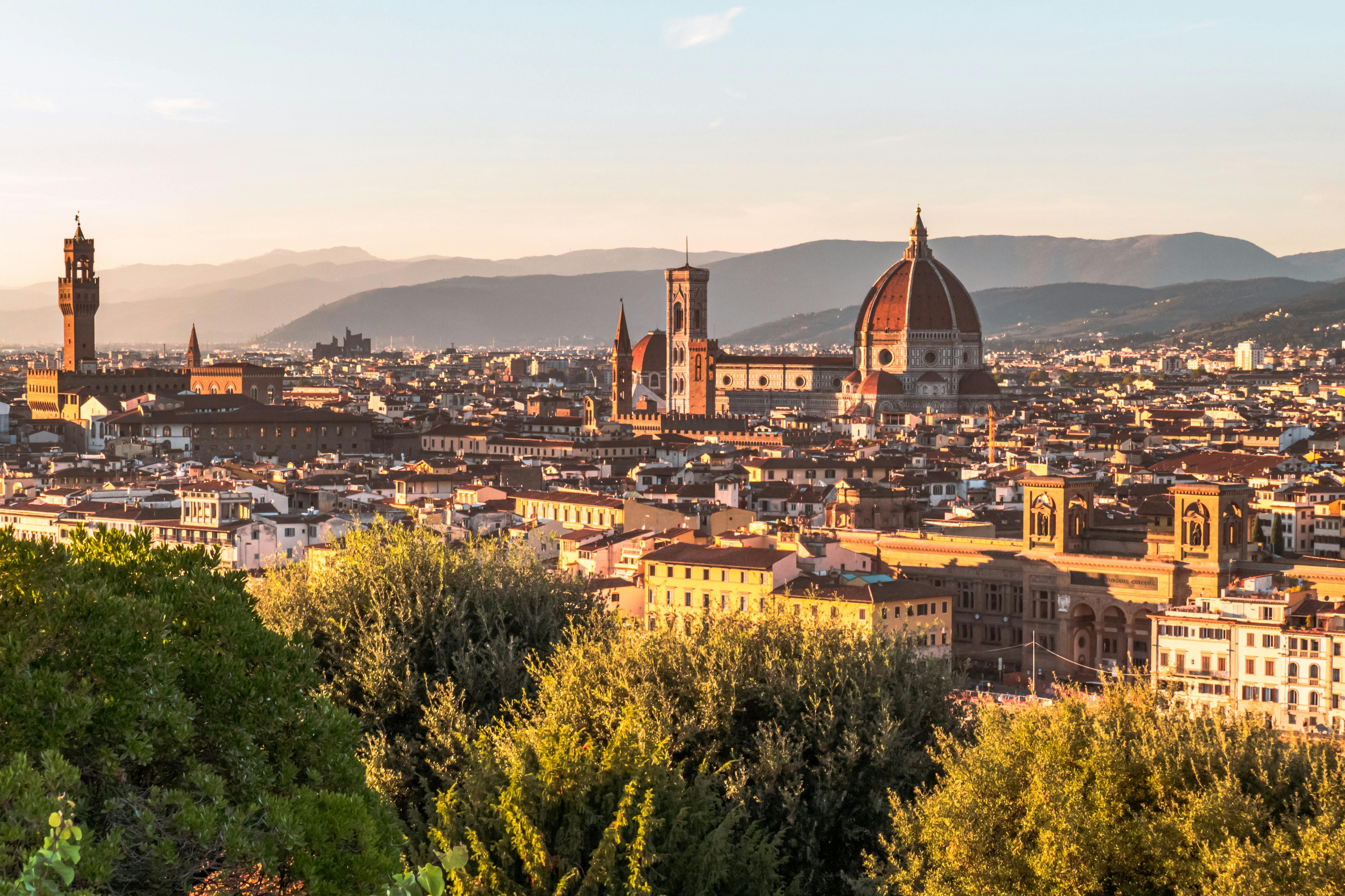 Italian cities sweep 2026 remote-work index: Genoa, Bari and Catania top global list — Photo by Simeon Maryska on Pexels
