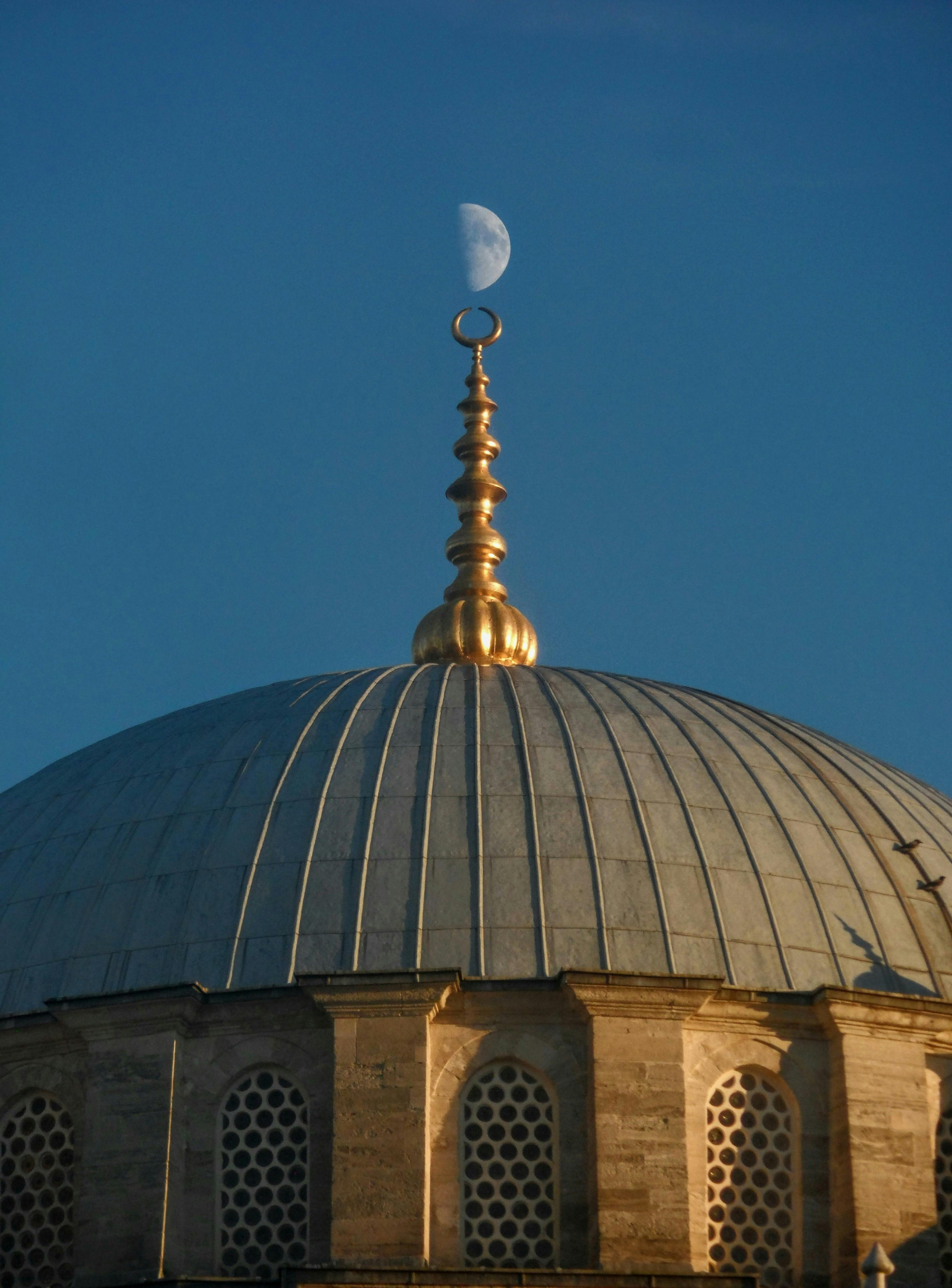 Historical Context: How Have Previous Encounters Shaped Expectations for This Clash?