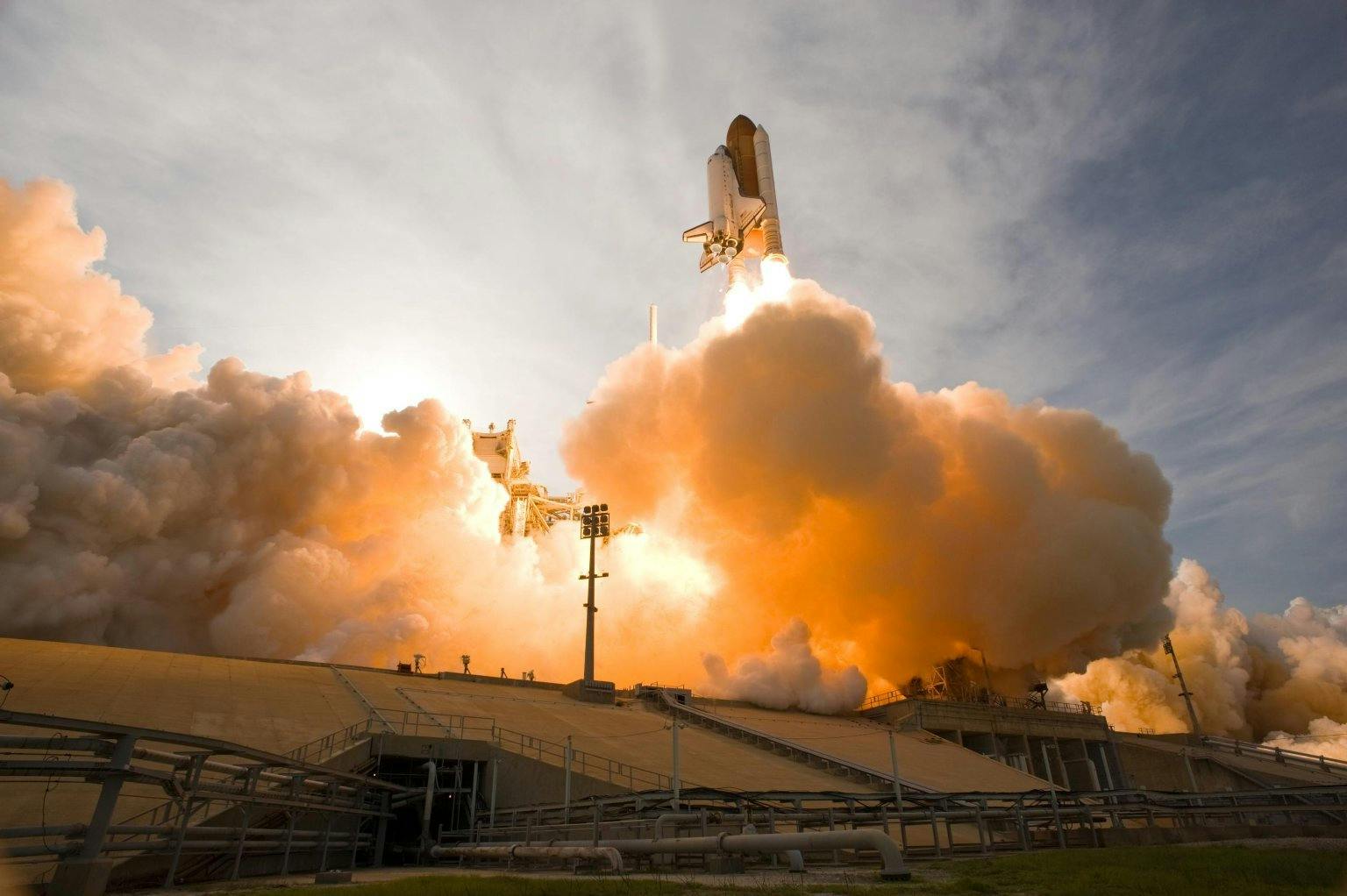 24 Spectacular Space Shuttle Launch Images