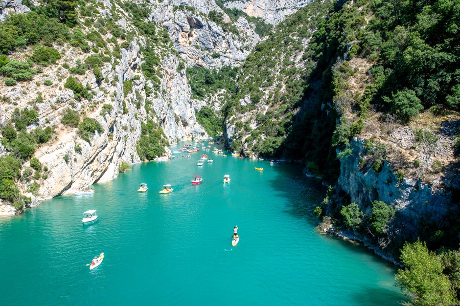 turquoise river canyon kayak family activity