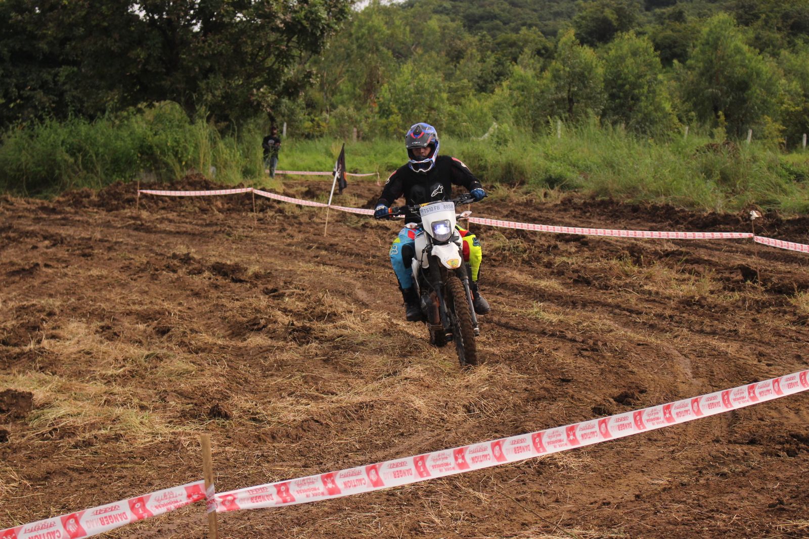 Enduro rider on a rugged offroad dirt trail, srikanth kakular on Pexels