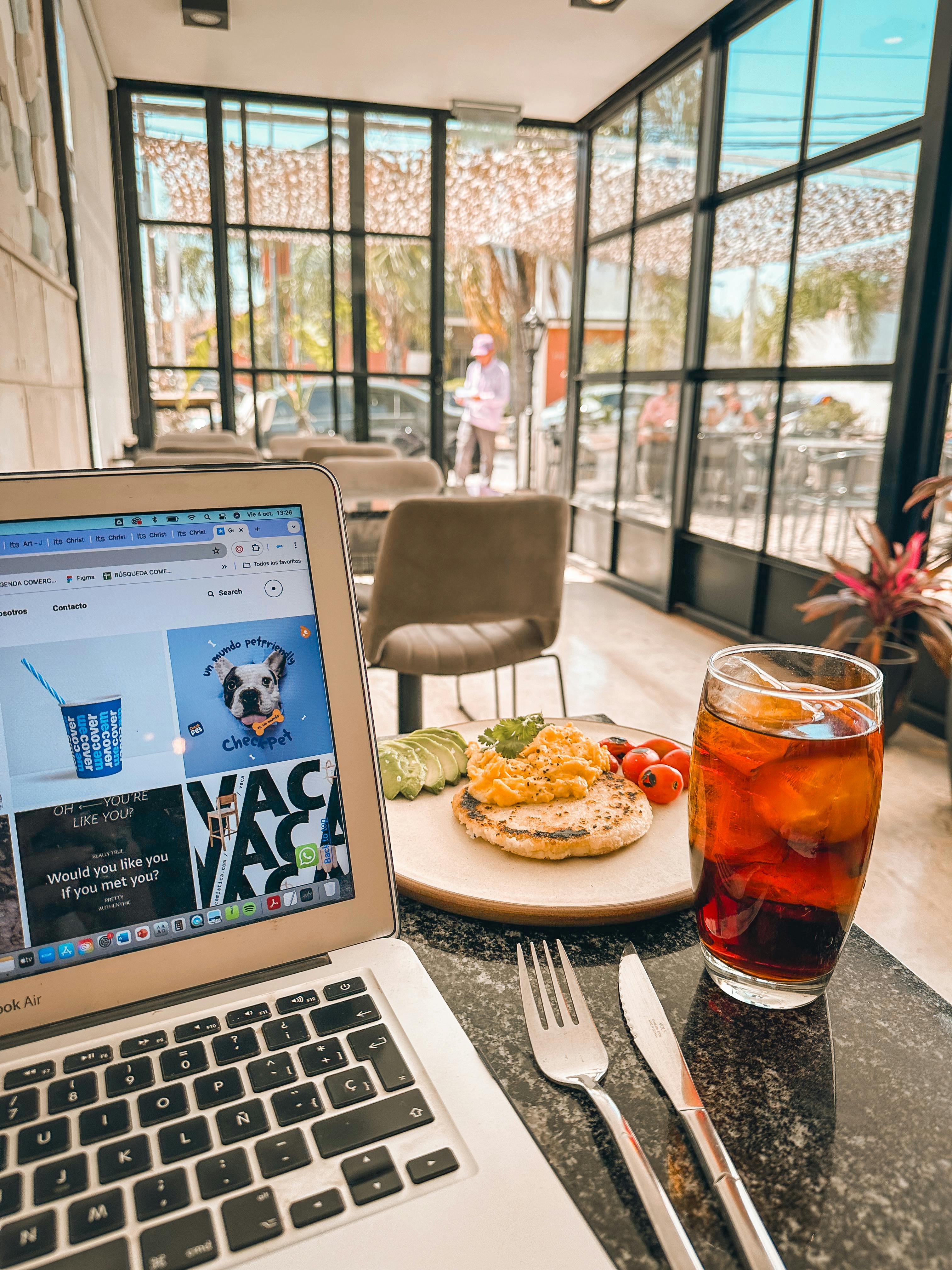 El auge de la automatización y la <b>inteligencia artificial</b> impulsa una nueva era de control y verificación empresarial