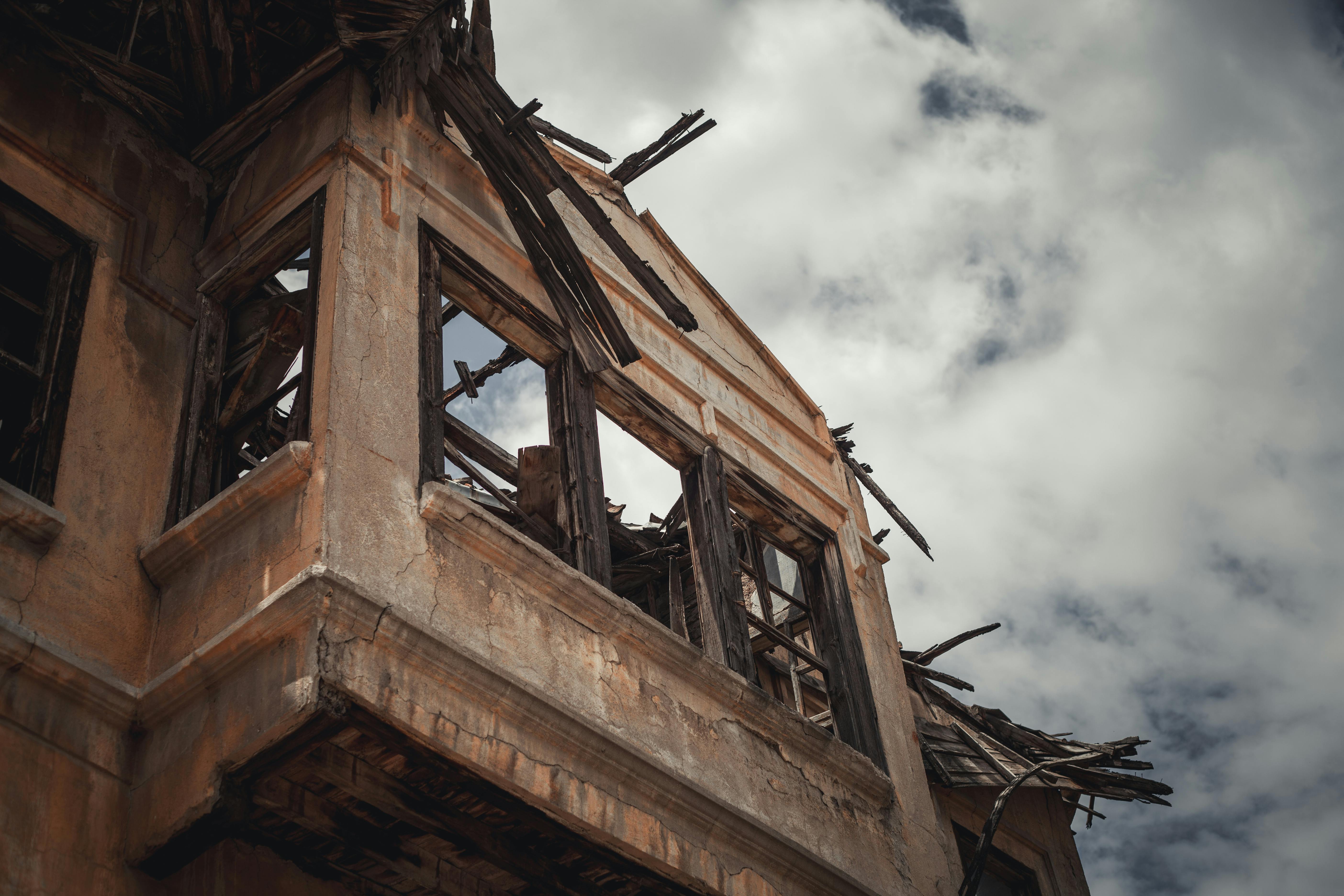 Hurricane Preparedness Week with the Insurance Institute for Business &amp; Home Safety — Photo by Talha Uğuz on Pexels