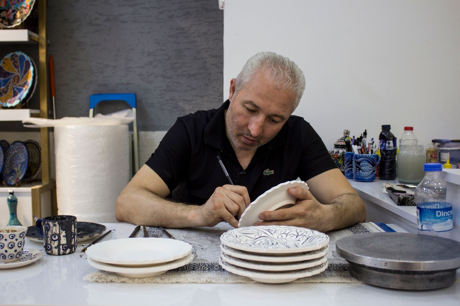 Earth & Brush - Elegance of Terracotta Plate Painting